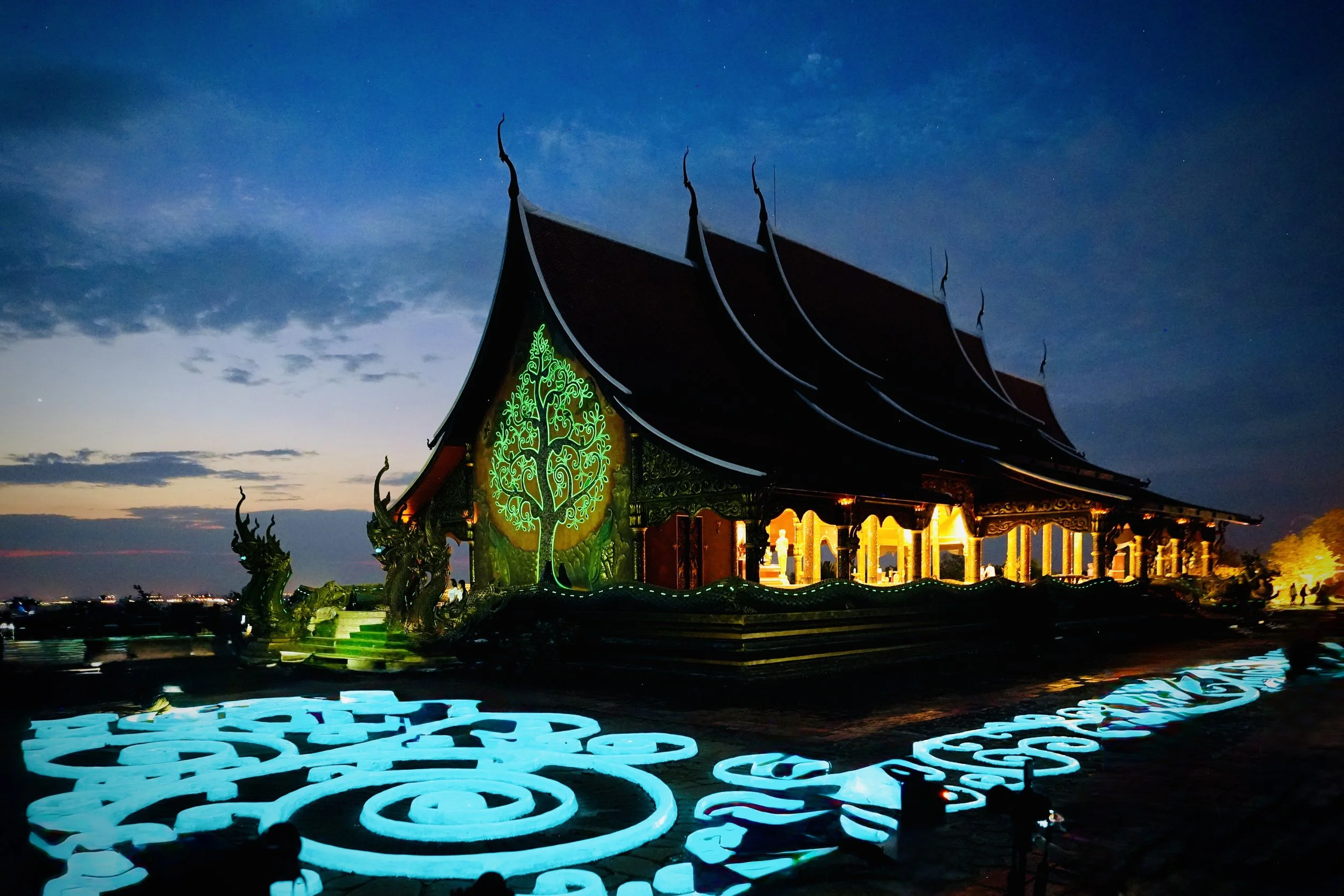 Ubon Ratchathani: What the Walls Say