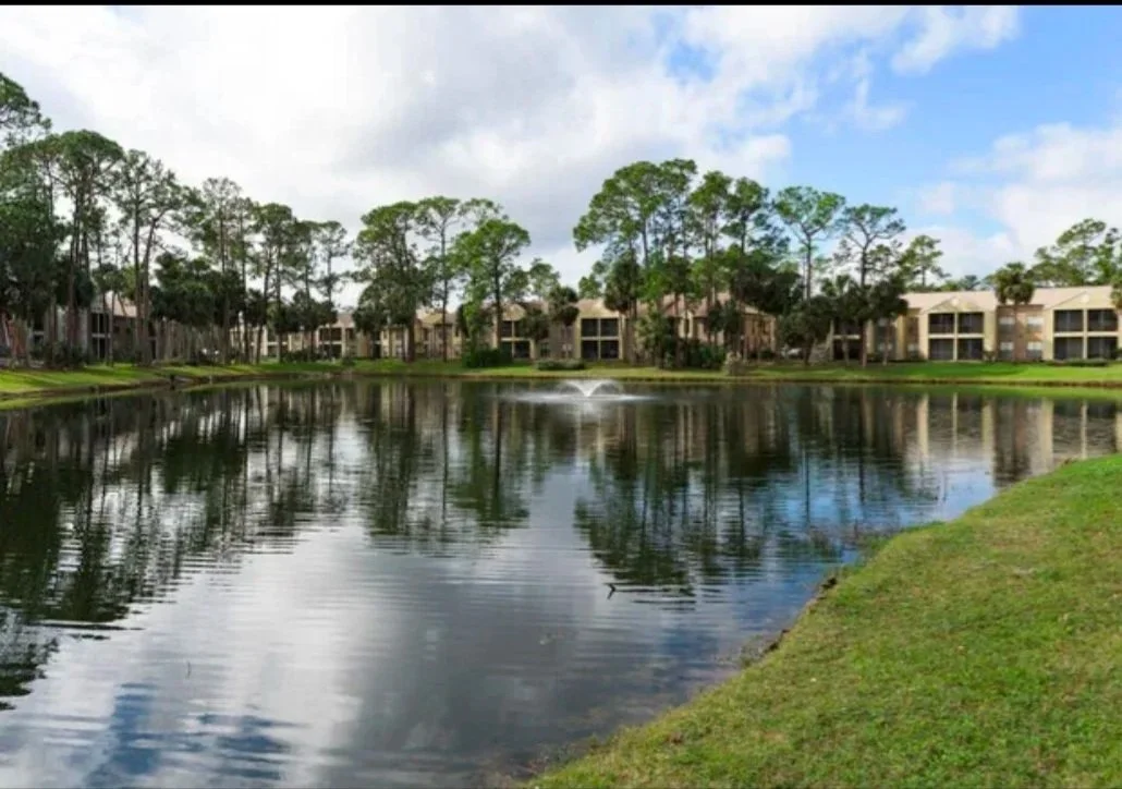 The Breakers Apts.