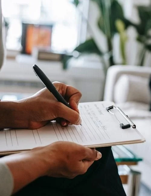 Therapist vs. Psychiatrist: What’s the Difference in Mental Health Care?
