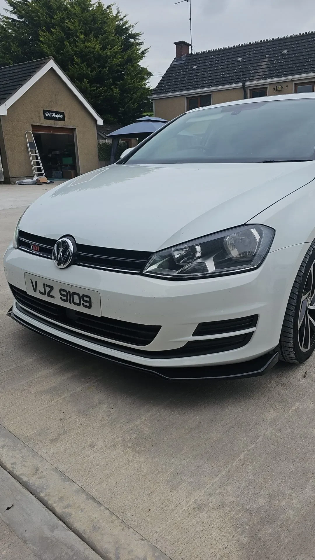 VW Golf Mk7 Standard Gloss Black Styling Package | Front Splitter, Side Skirts & Rear Diffuser (2013-2016)