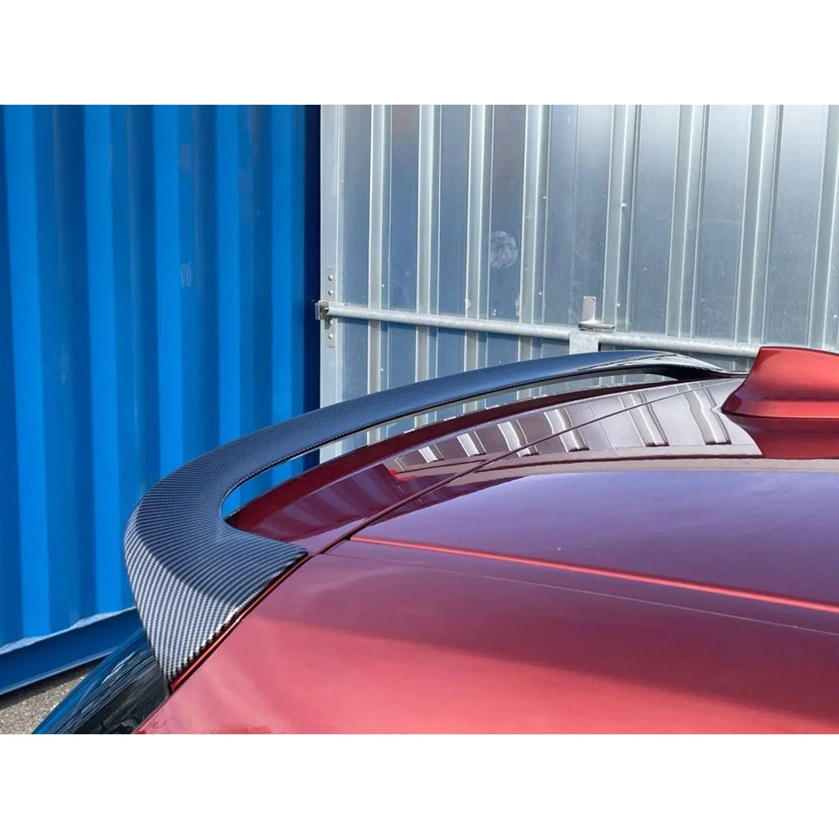 bmw-1-series-f20-rear-spoiler-carbon-look-2.webp