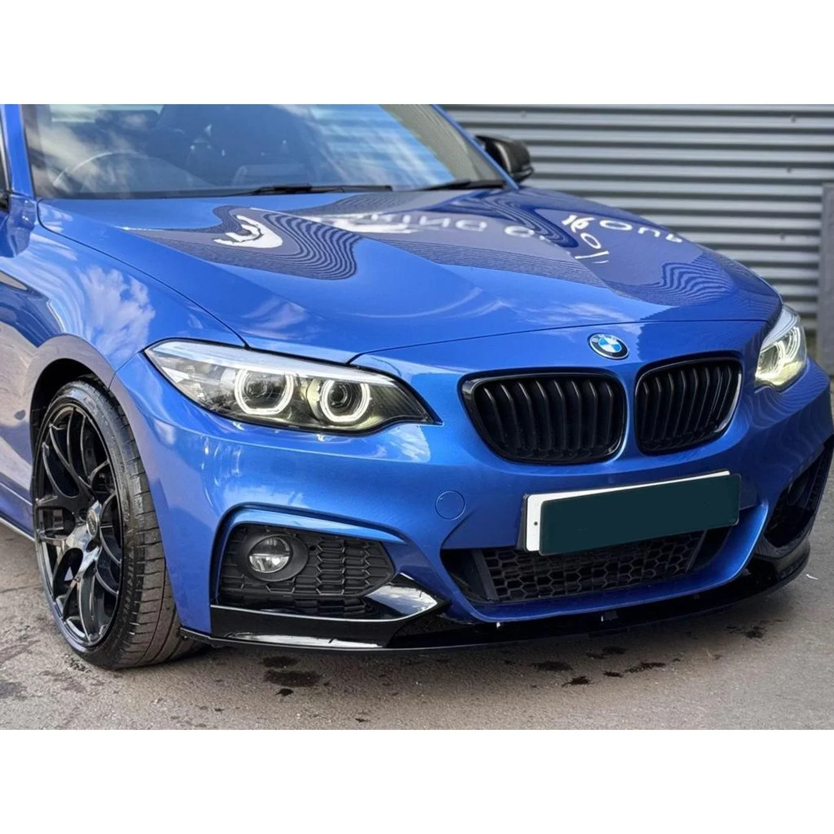 bmw-2-series-f22-front-lip-gloss-black-1.webp