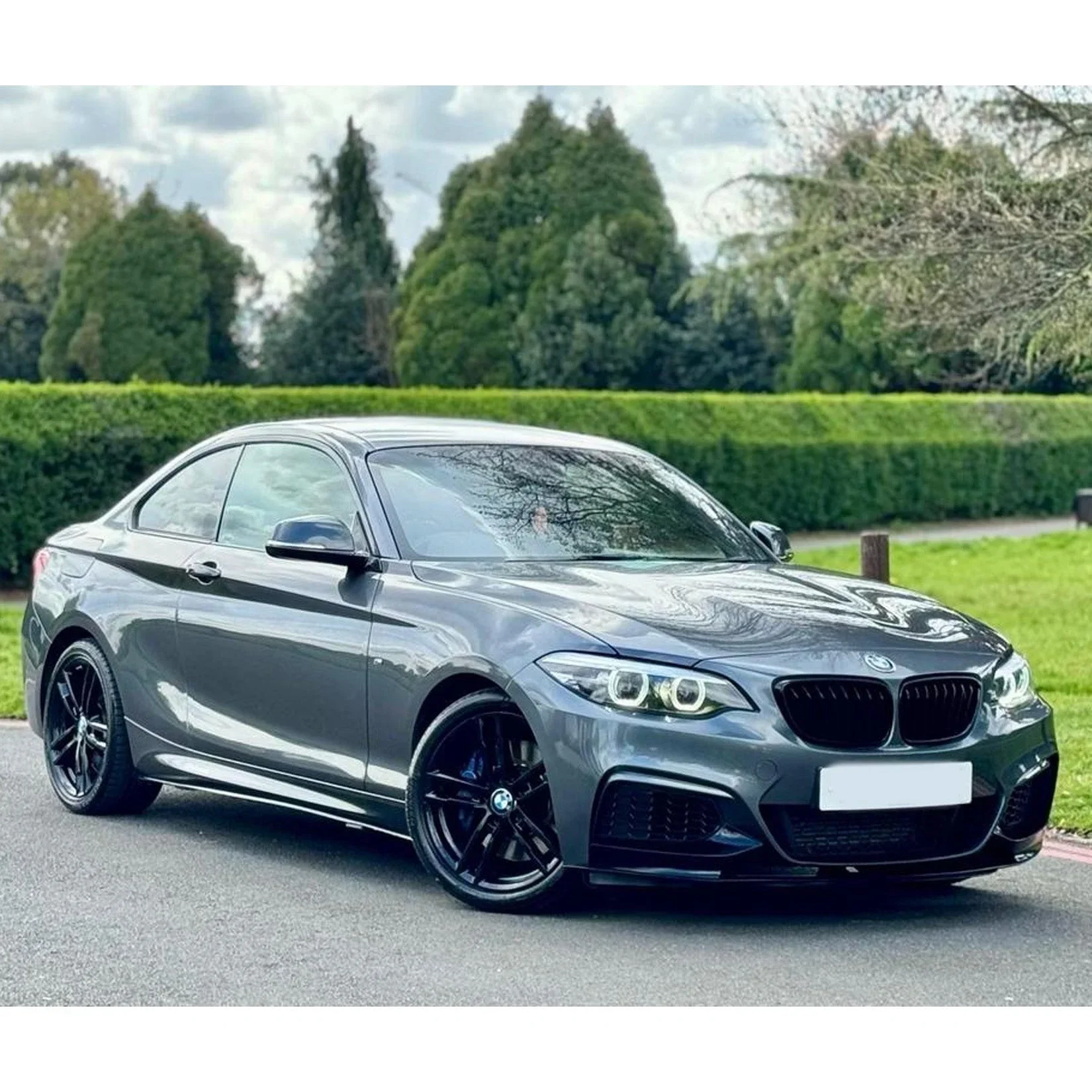 bmw-2-series-f22-front-lip-gloss-black-4.webp