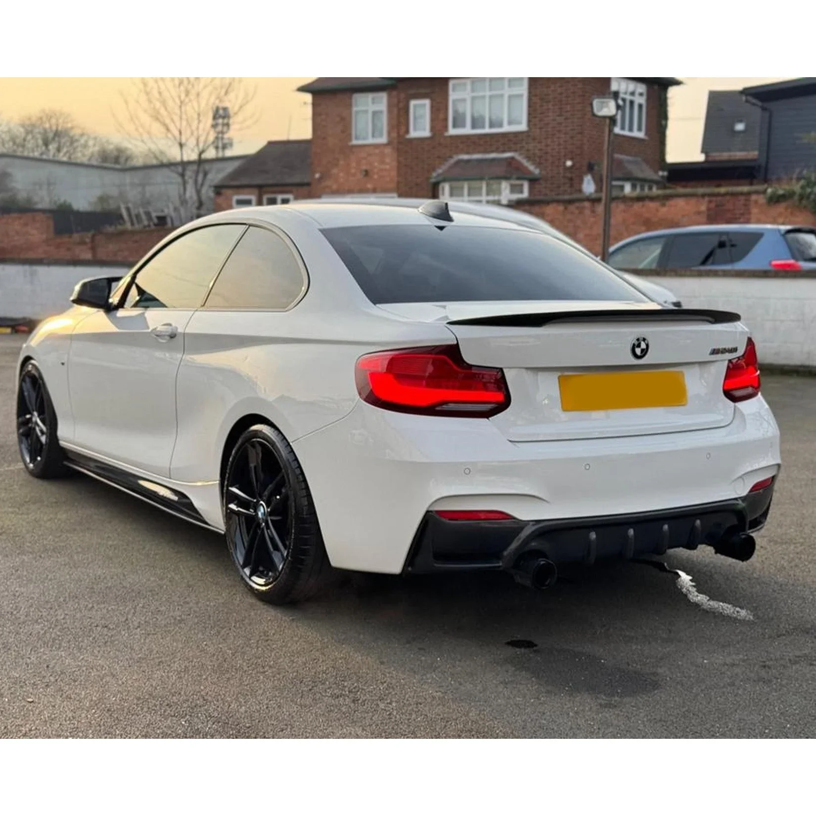 bmw-2-series-f22-rear-diffuser-v1-carbon-look-2.webp