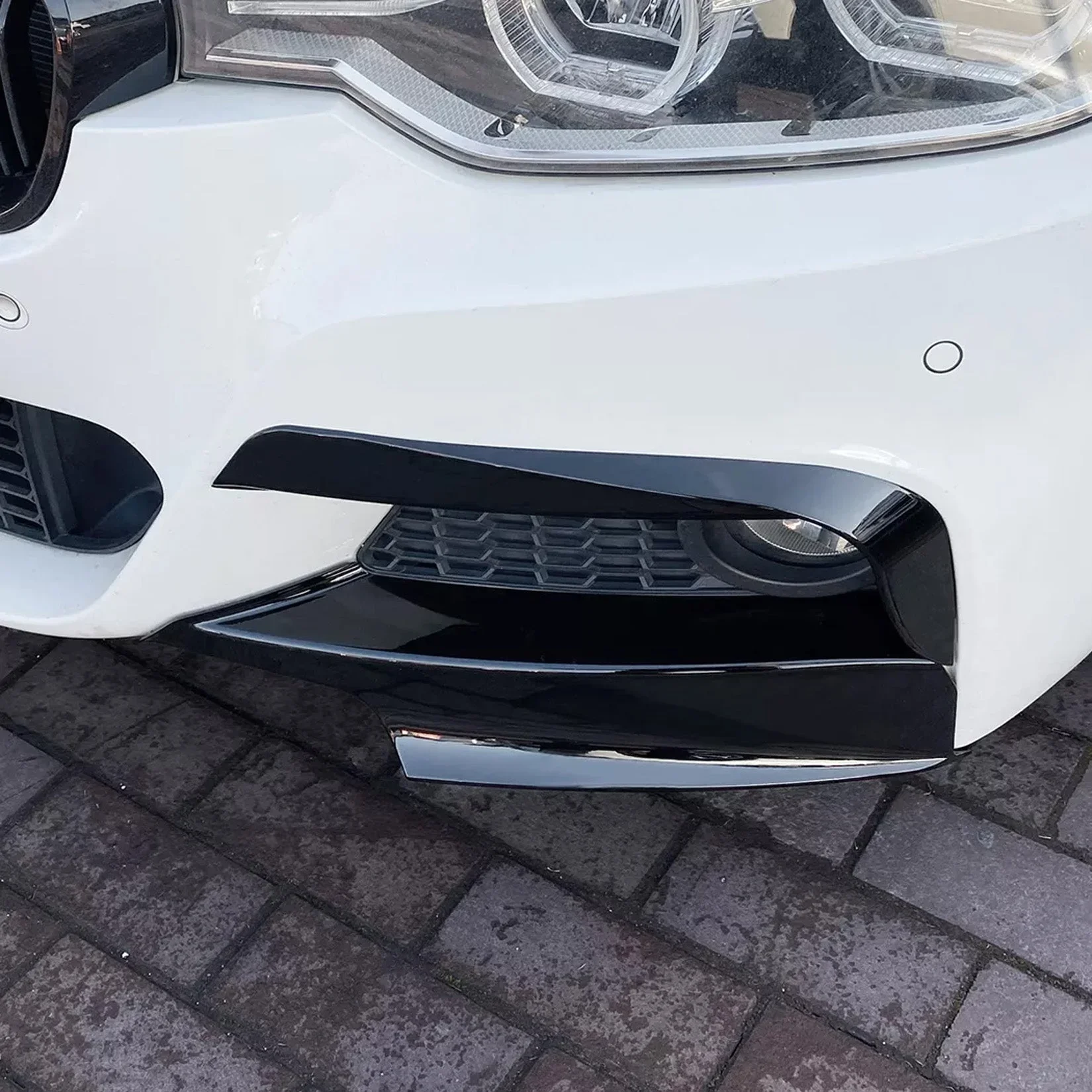 bmw-3-series-f30-canards-gloss-black-3.webp