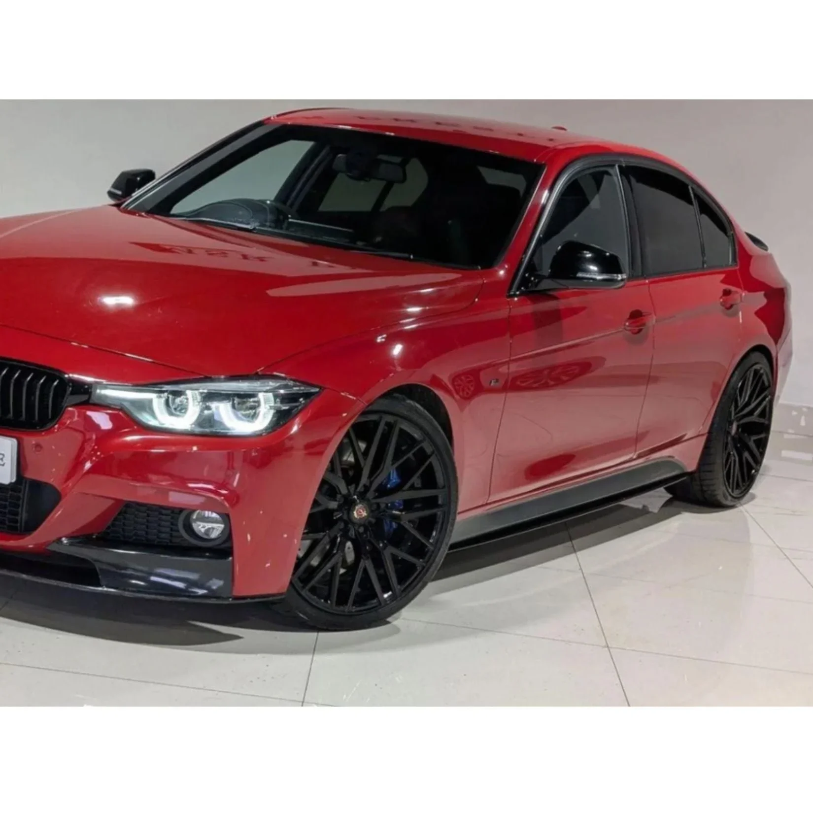 bmw-3-series-f30-full-body-kit-gloss-black-12.webp
