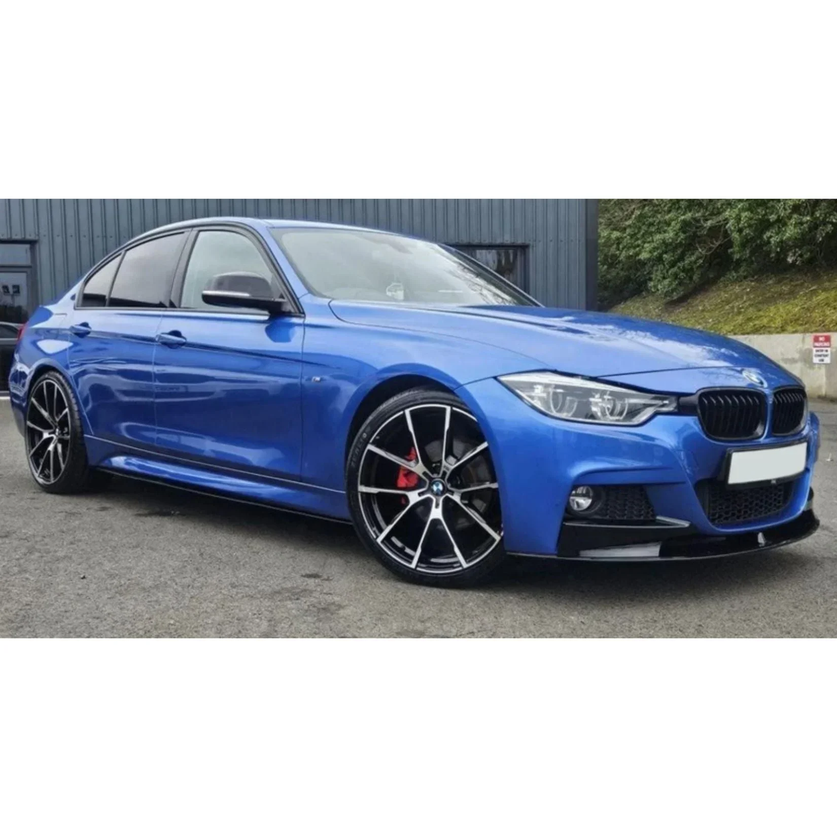 bmw-3-series-f30-full-body-kit-gloss-black-14.webp