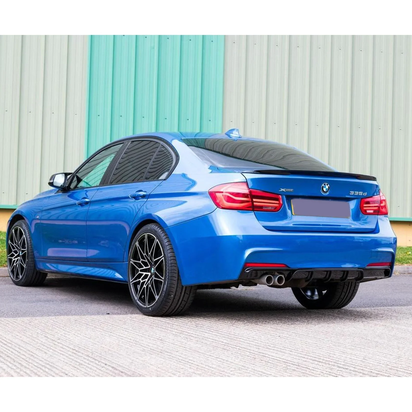 bmw-3-series-f30-rear-diffuser-v1-gloss-black-2.webp