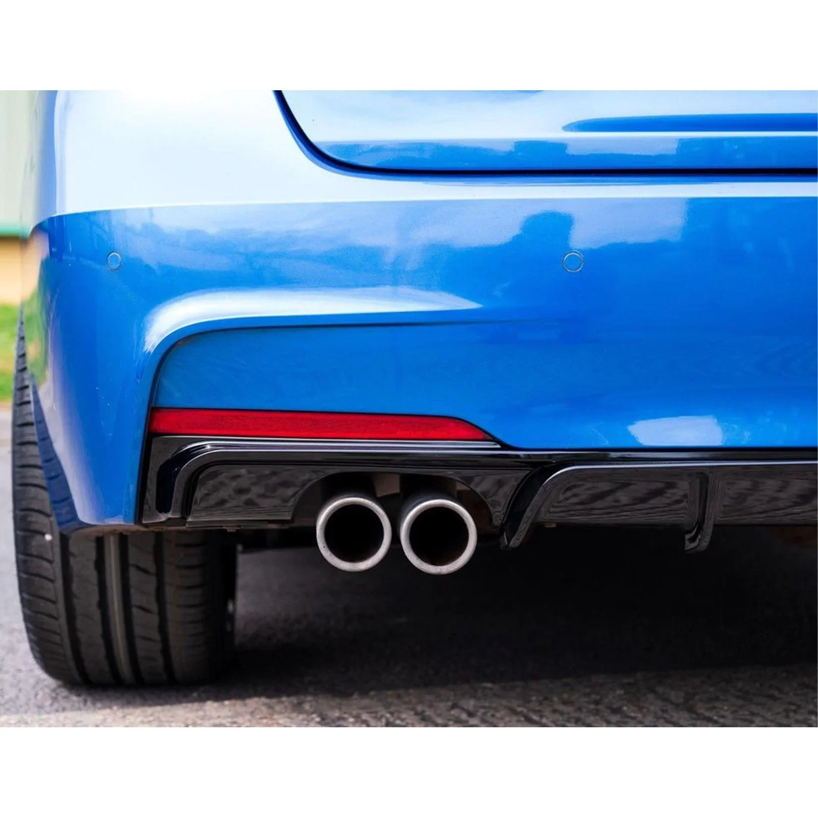 bmw-3-series-f30-rear-diffuser-v1-gloss-black-4.webp