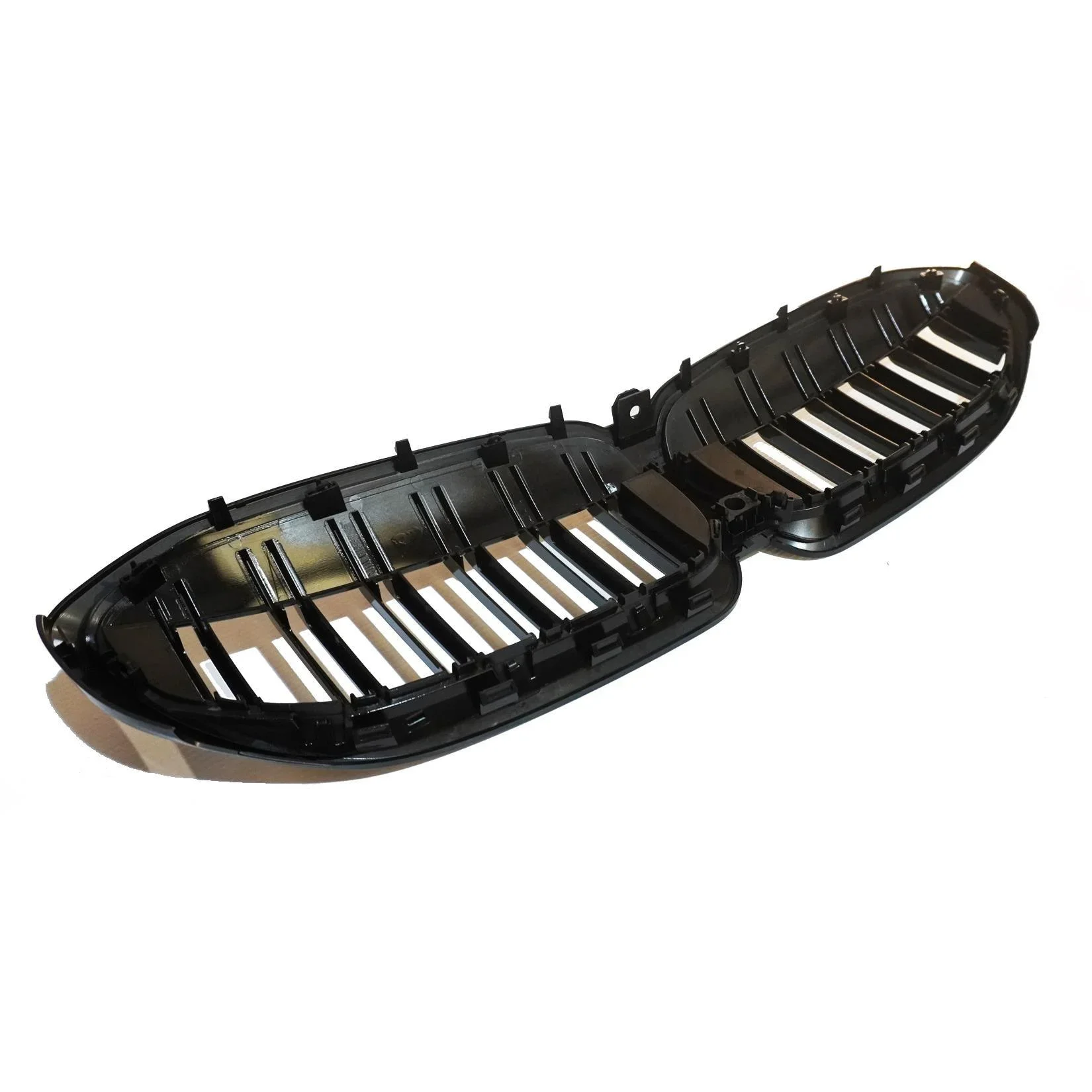 bmw-3-series-g20-front-grille-double-slat-gloss-black-2.webp