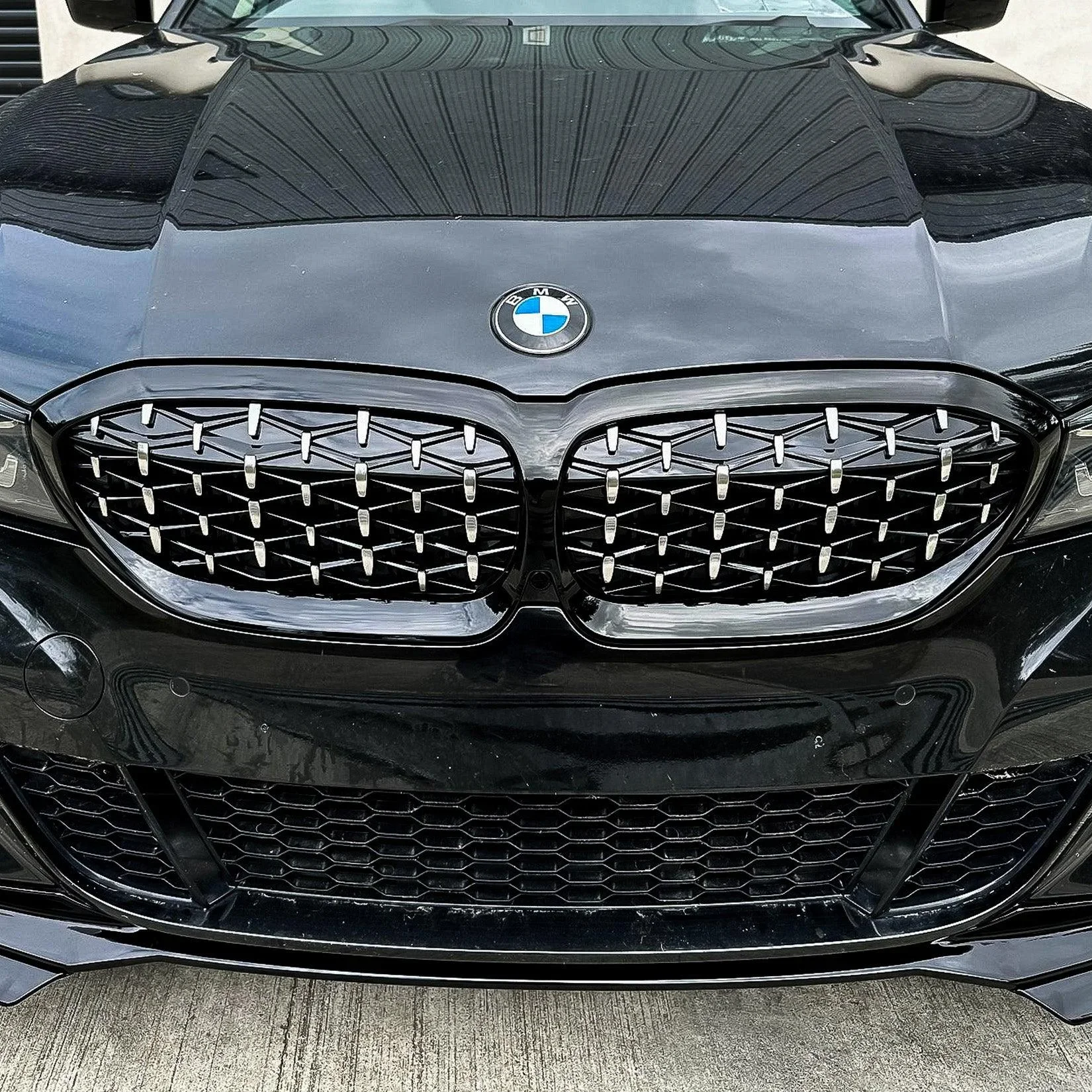 bmw-3-series-g20-front-grille-gloss-black-001-1.webp