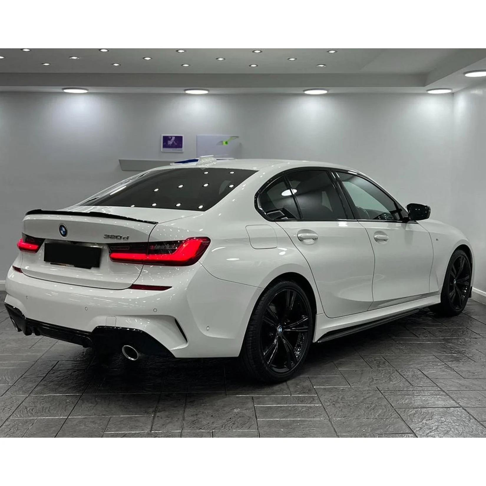 bmw-3-series-g20-rear-diffuser-gloss-black-002-1.webp