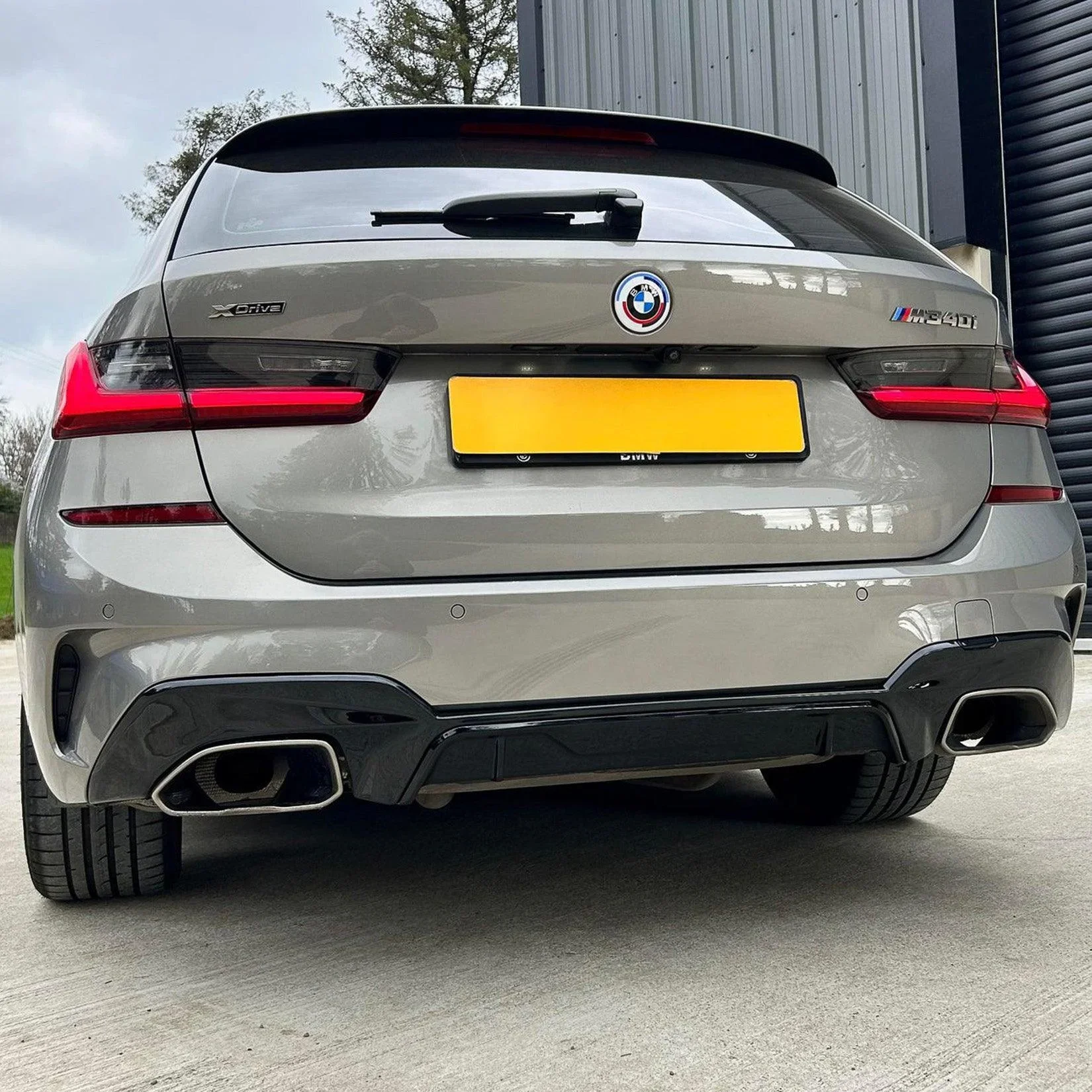 bmw-3-series-g20-rear-diffuser-m-performance-gloss-black-4.webp