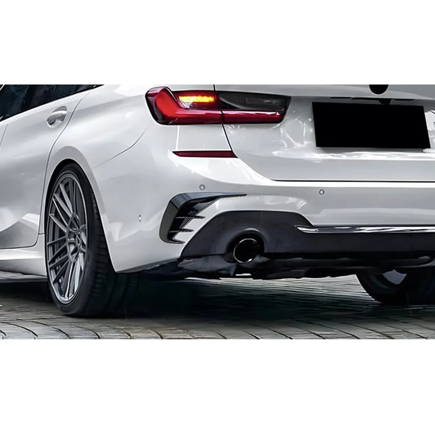bmw-3-series-g21-vents-gloss-black-2.webp