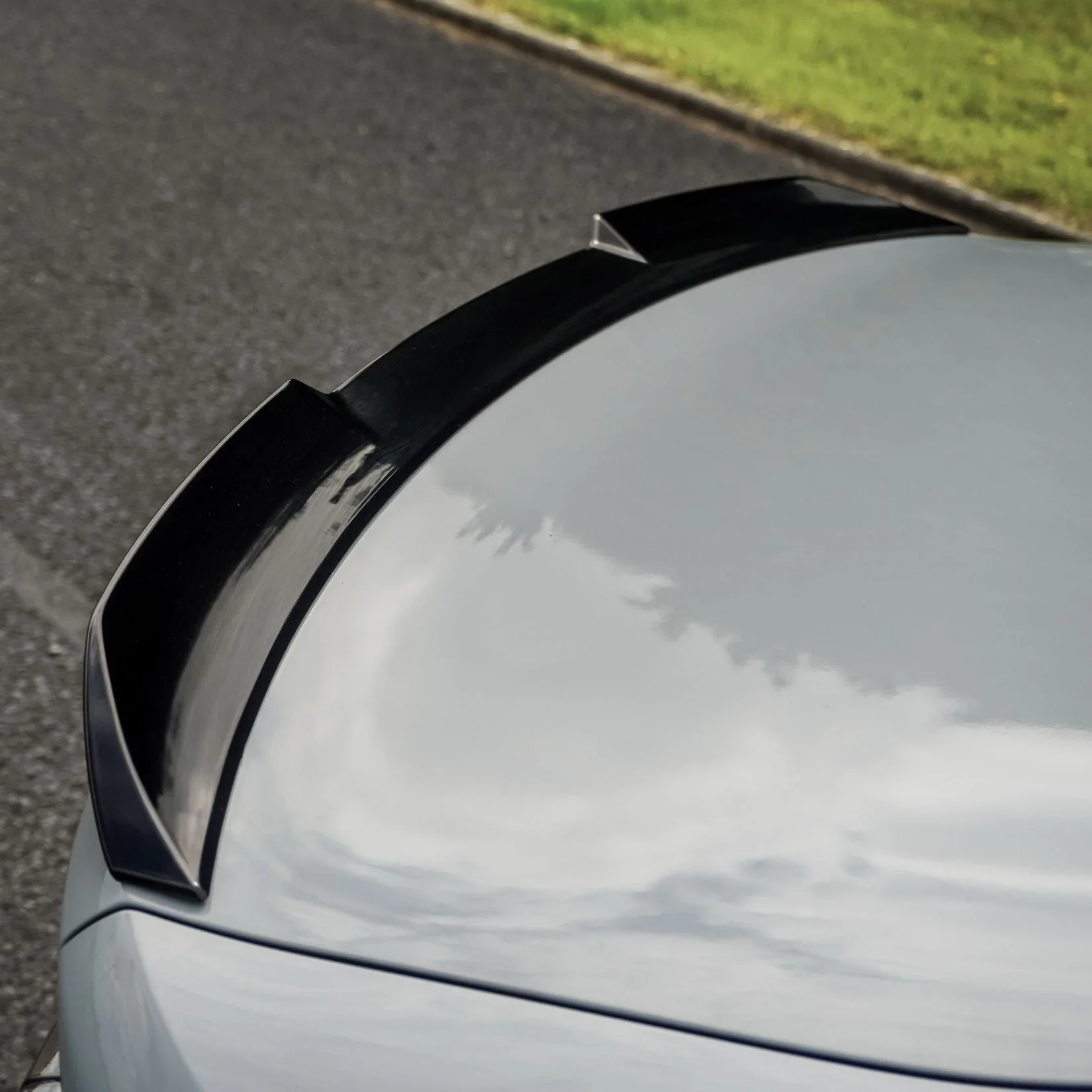 bmw-4-series-g22-full-body-kit-gloss-black-2.webp