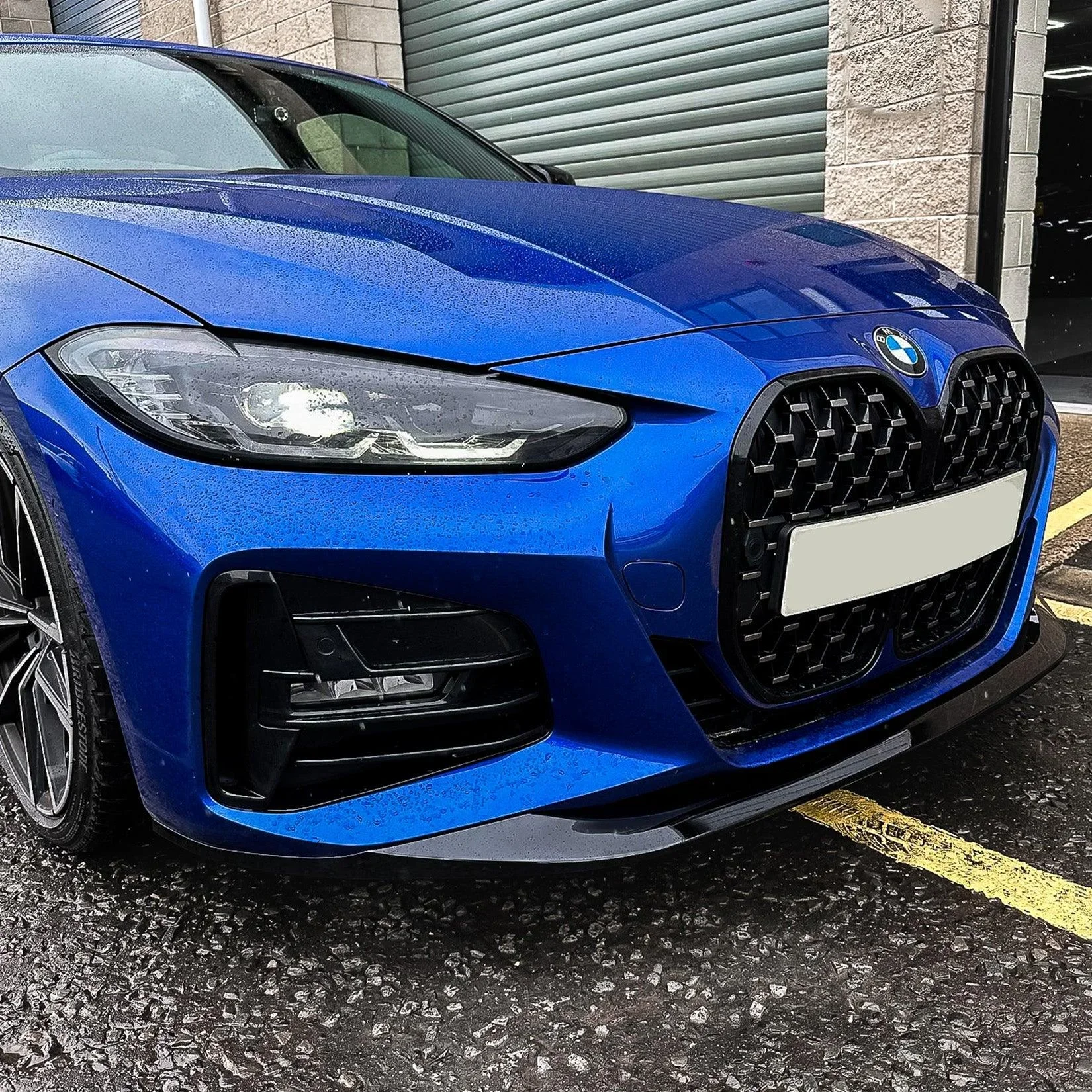 bmw-4-series-g22-front-lip-v1-gloss-black-8.webp