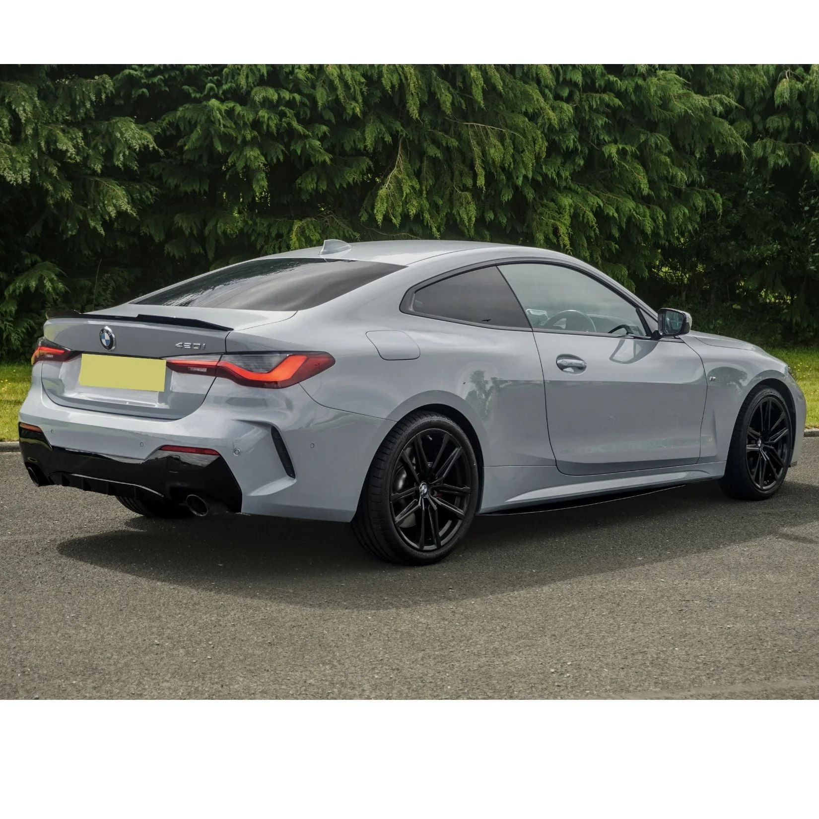 bmw-4-series-g22-side-skirts-gloss-black-4.webp