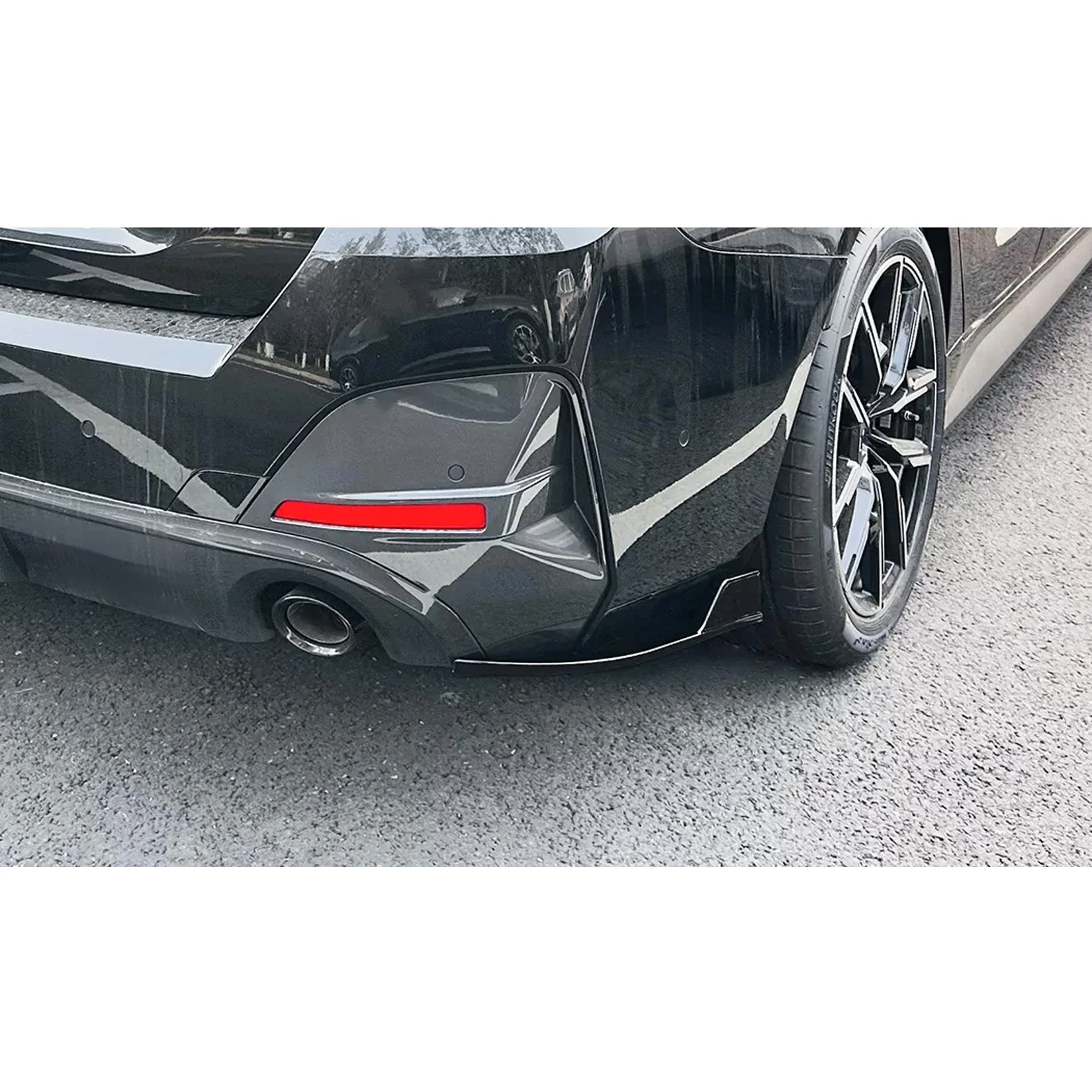 bmw-4-series-g26-front-lip-gloss-black-2.webp