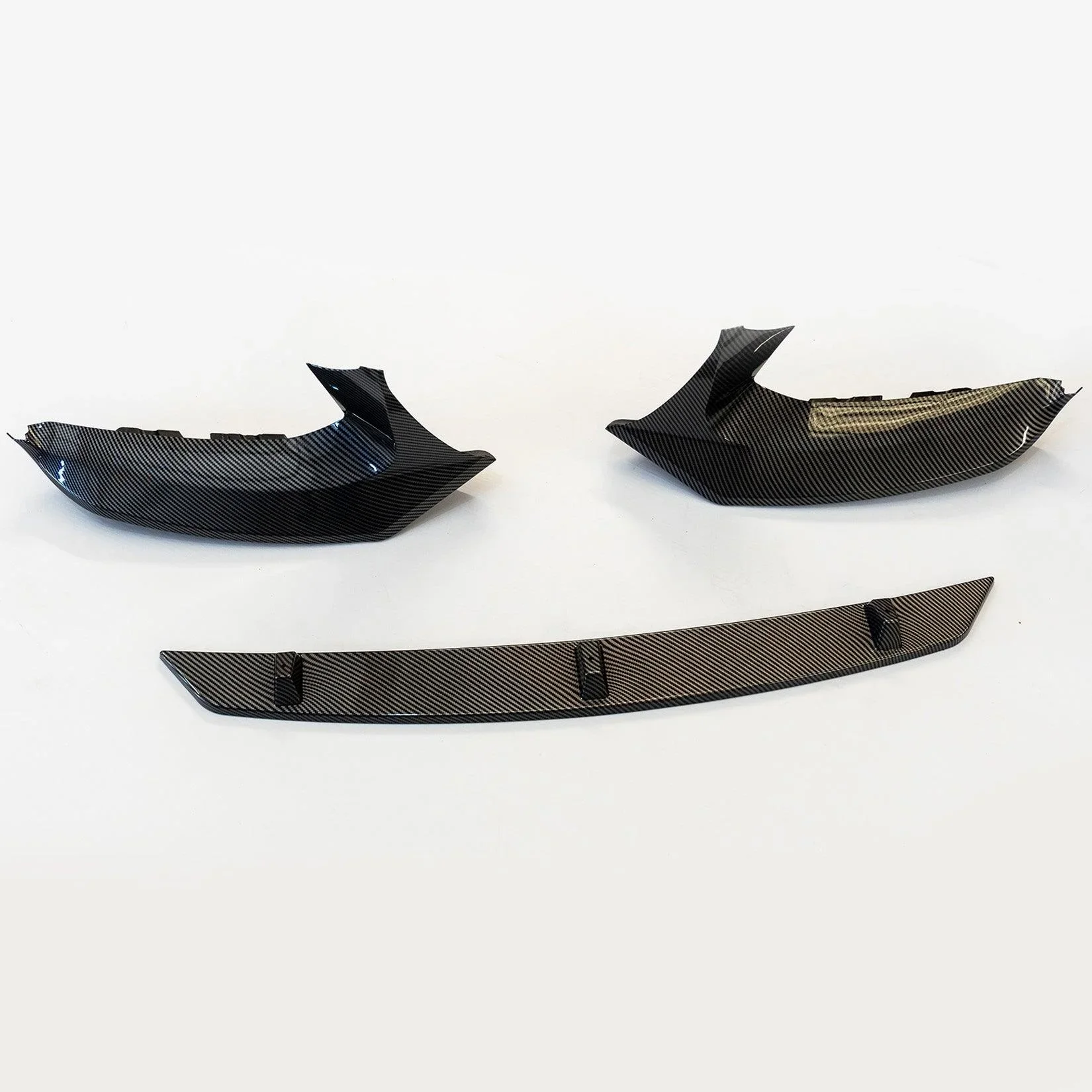bmw-5-series-g30-front-lip-m5-style-carbon-look-3.webp
