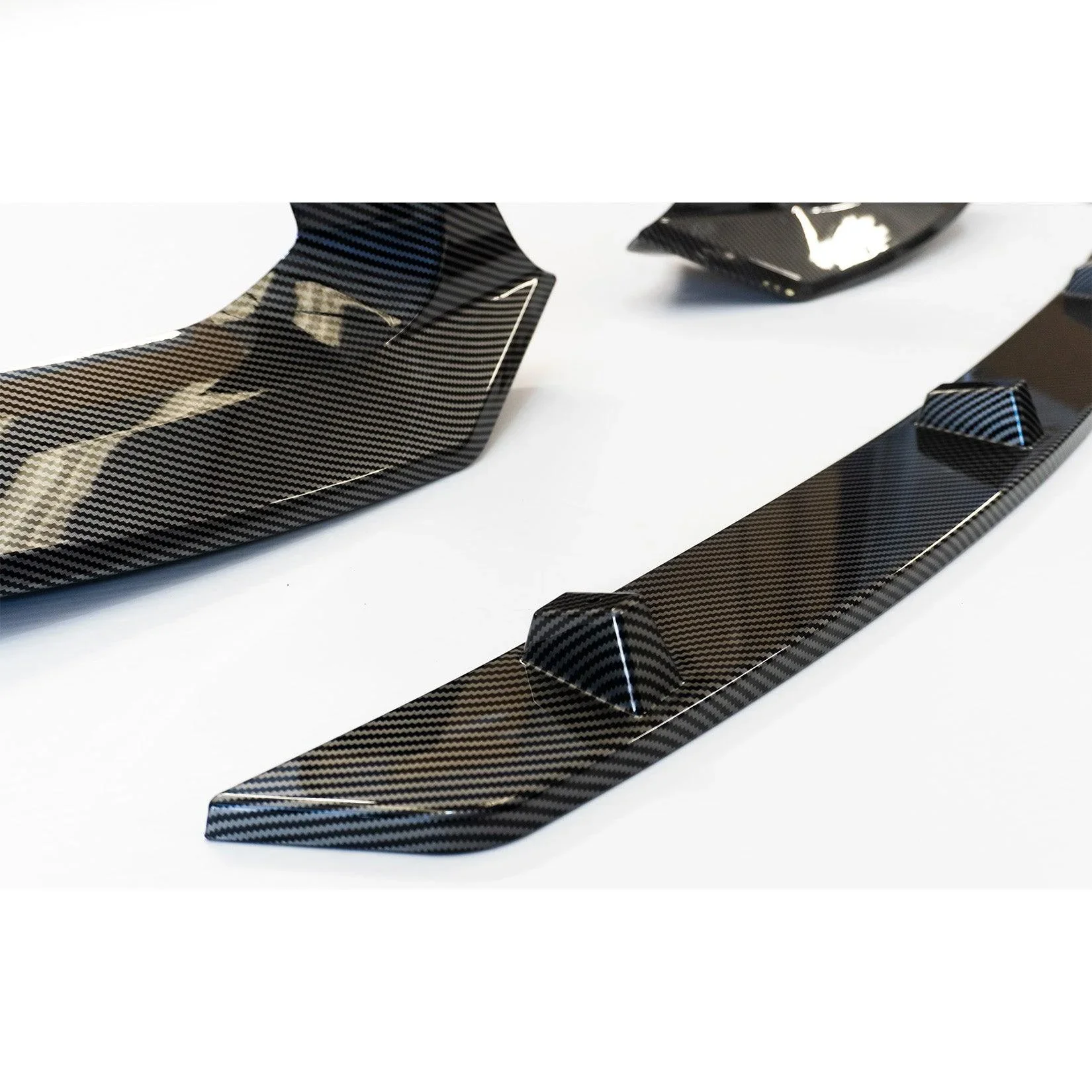 bmw-5-series-g30-front-lip-m5-style-carbon-look-7.webp