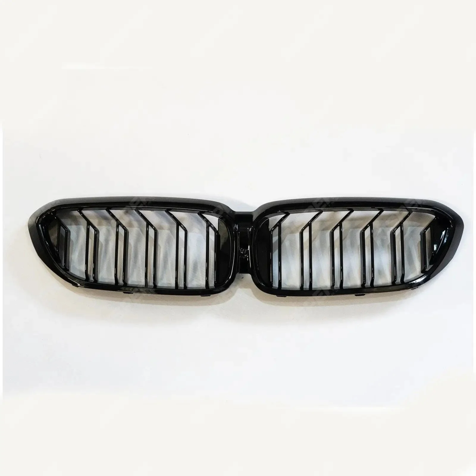 old-to-new-m5-look-dual-slat-front-grille-in-gloss-black-for-bmw-5-series-g30-pre-lci-2017-2020-grilles-372.webp