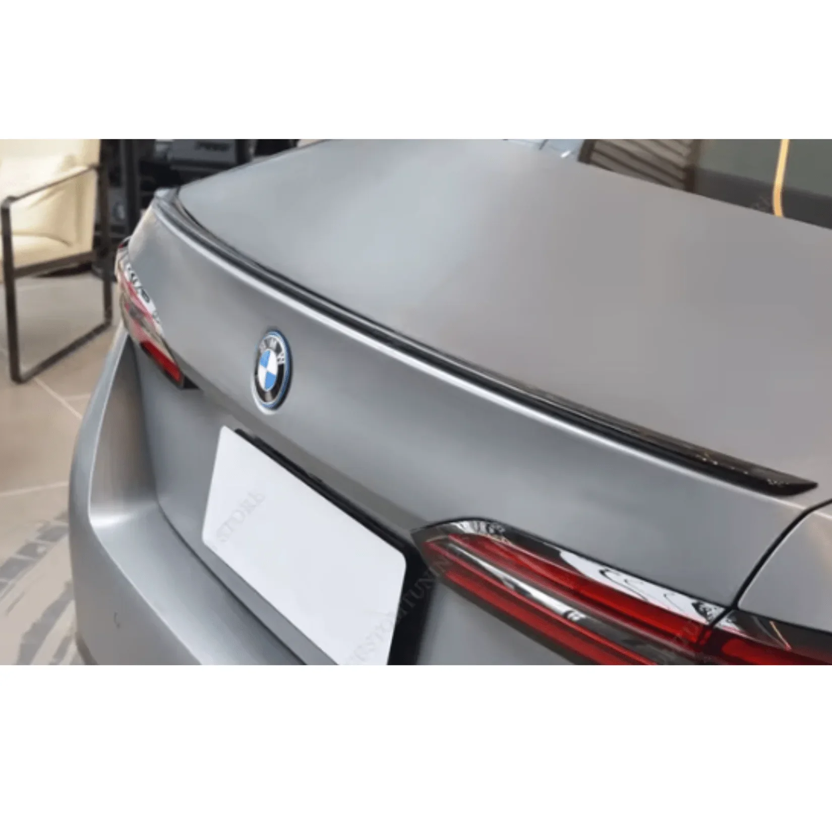 bmw-5-series-g60-full-body-kit-gloss-black-6.webp