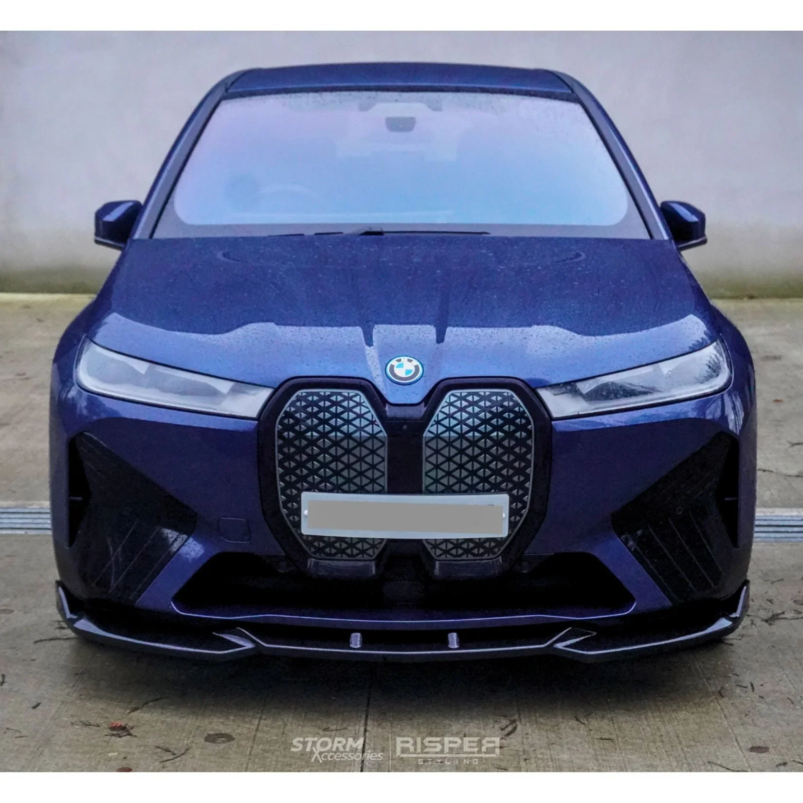 bmw-ix-i20-full-body-kit-gloss-black-12.webp