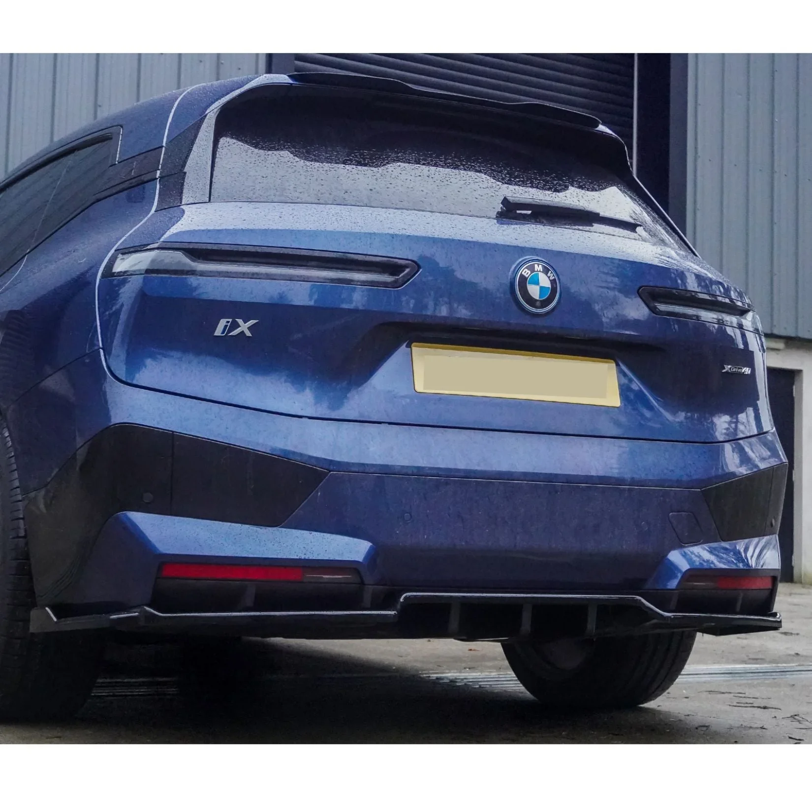 bmw-ix-i20-full-body-kit-gloss-black-6.webp