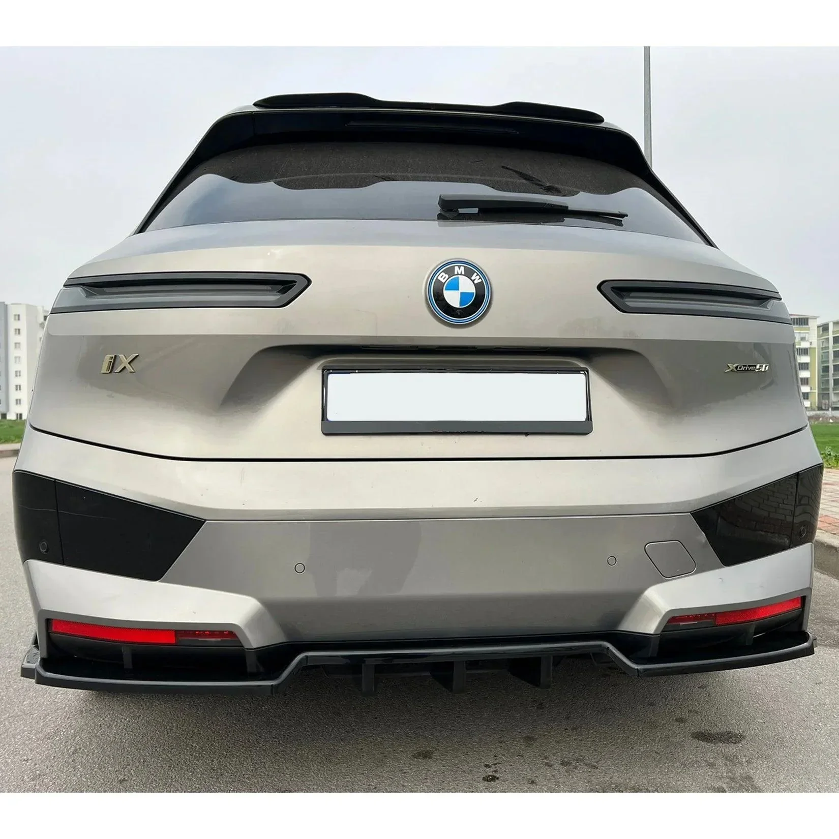 bmw-ix-i20-rear-spoiler-gloss-black-8.webp