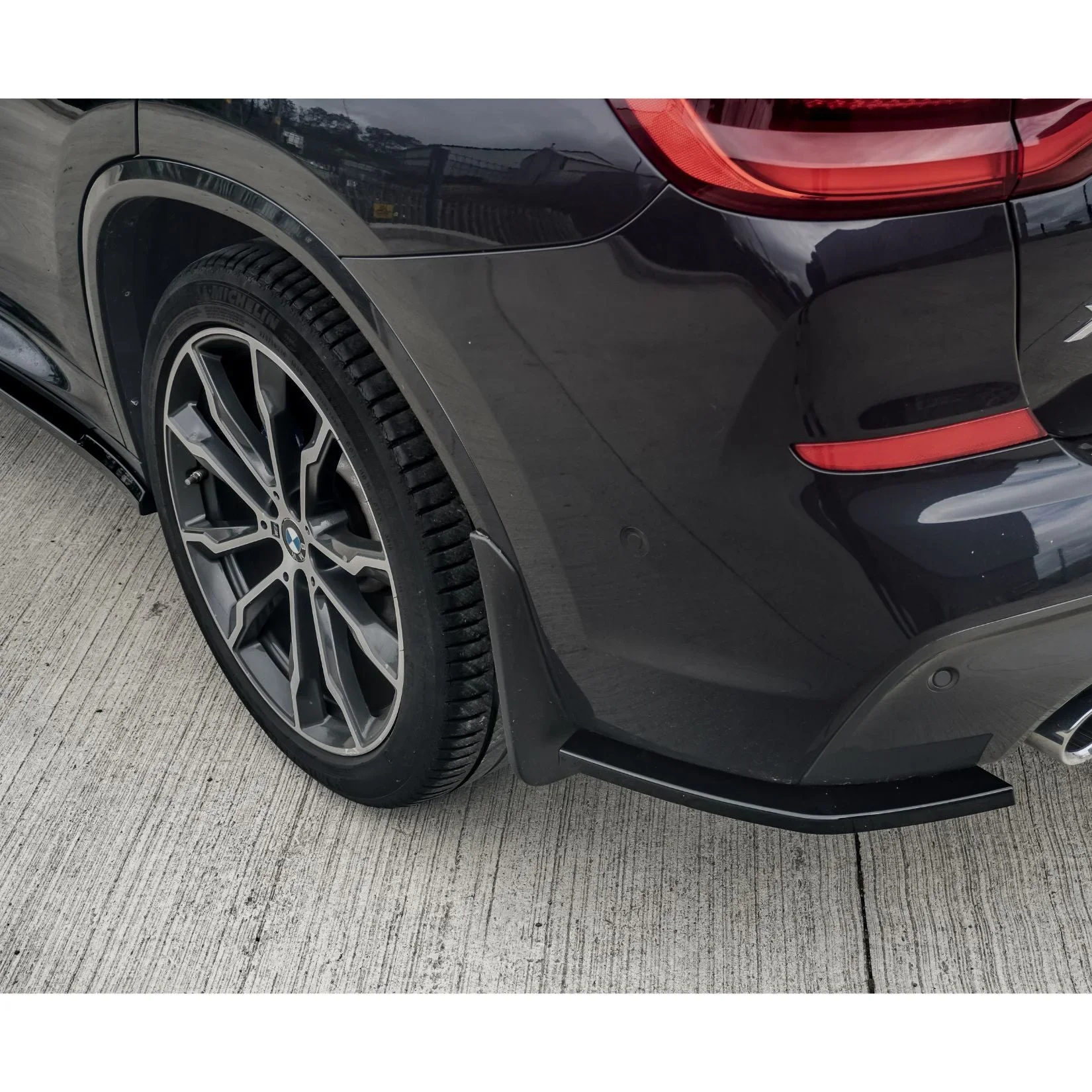 bmw-x3-g01-full-body-kit-gloss-black-13.webp