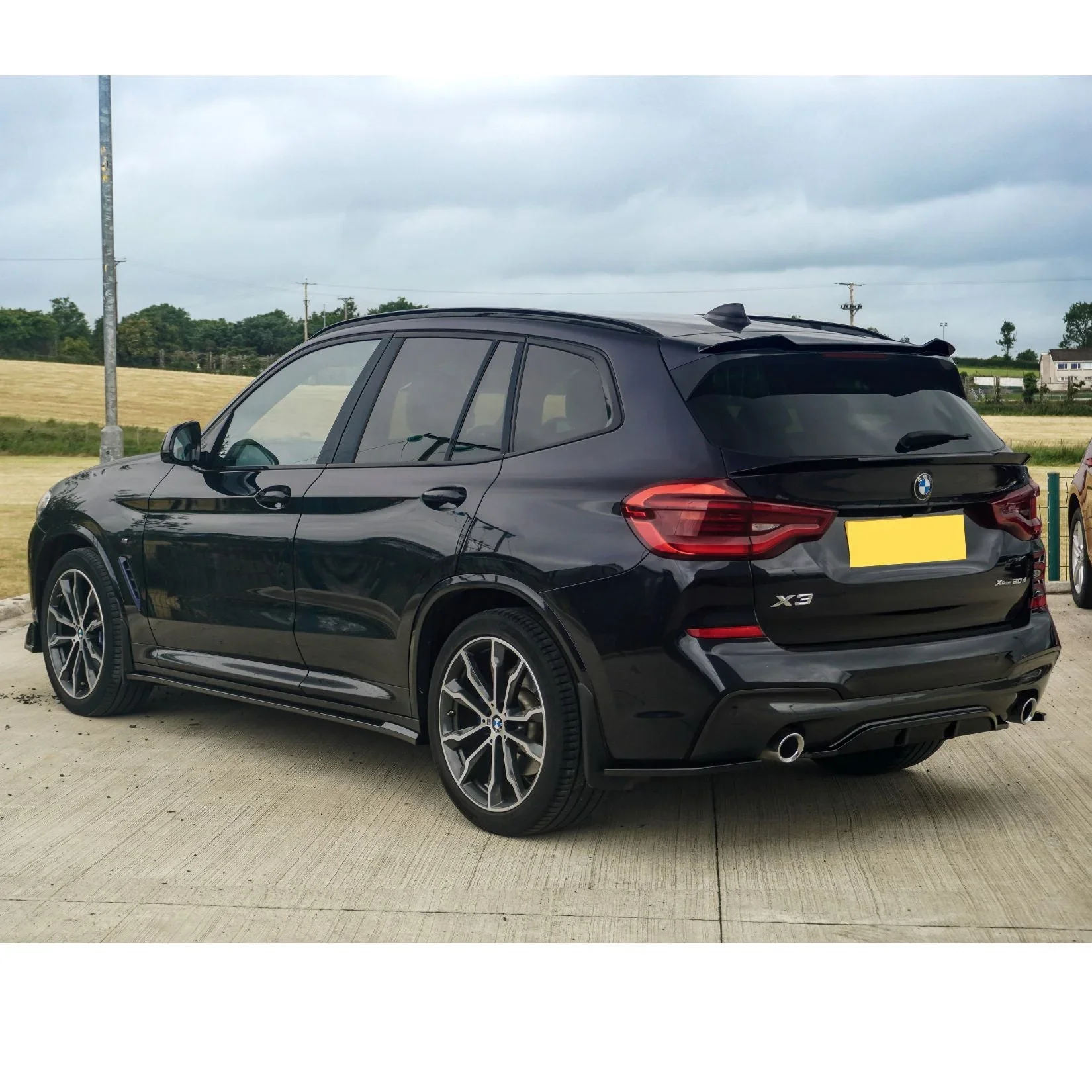 bmw-x3-g01-rear-spoiler-v1-gloss-black-1.webp