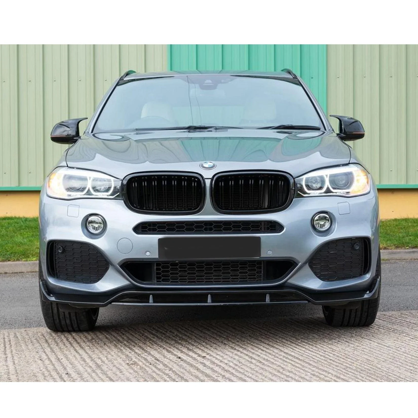bmw-x5-f15-full-body-kit-black-knight-gloss-10.webp