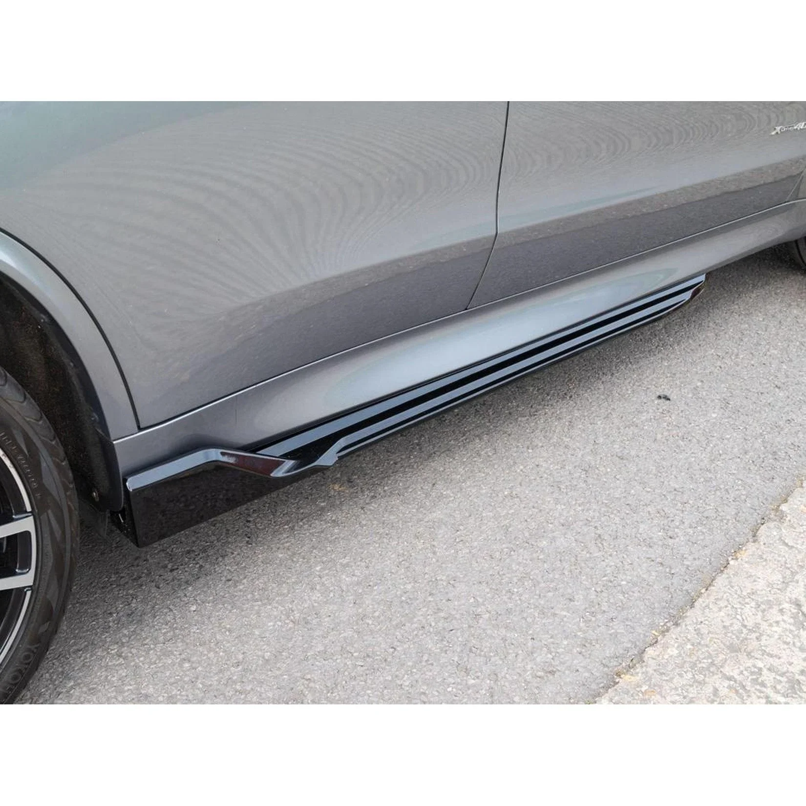 bmw-x5-f15-full-body-kit-black-knight-gloss-13.webp