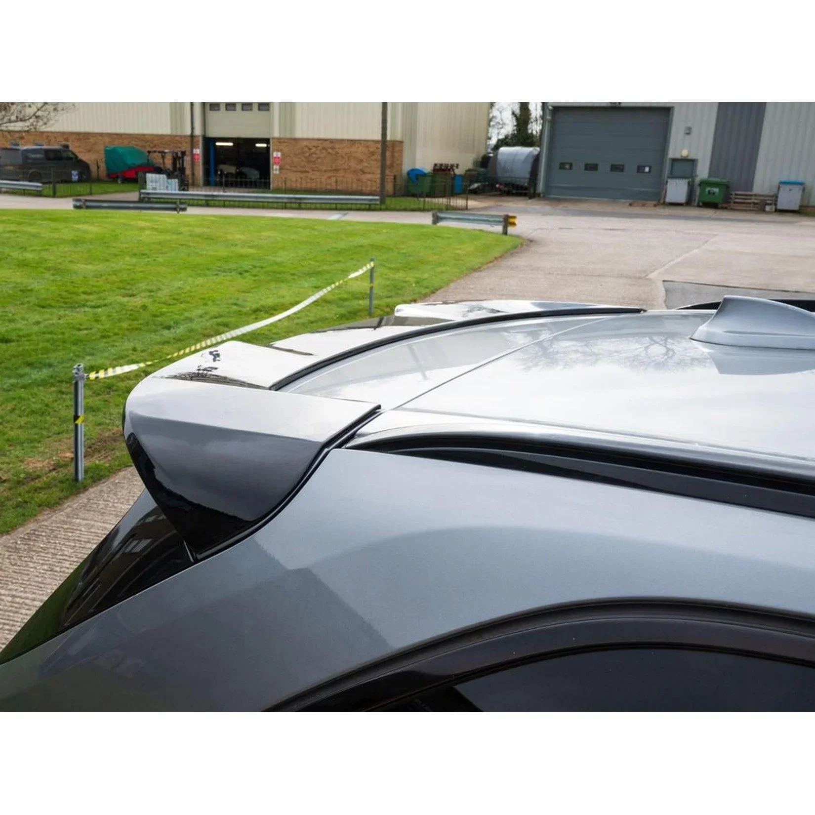 bmw-x5-f15-full-body-kit-black-knight-gloss-4.webp