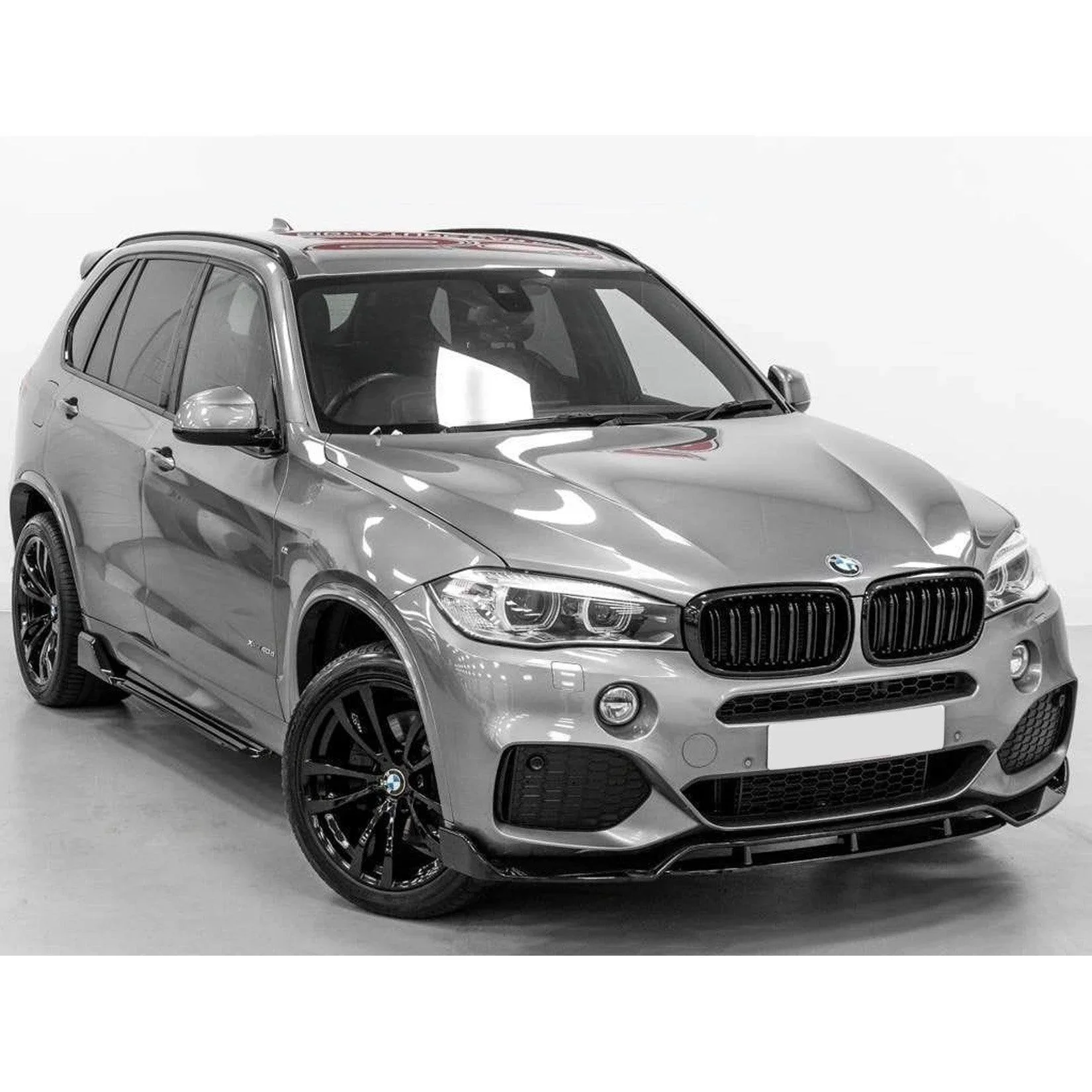 bmw-x5-f15-full-body-kit-black-knight-gloss-8.webp