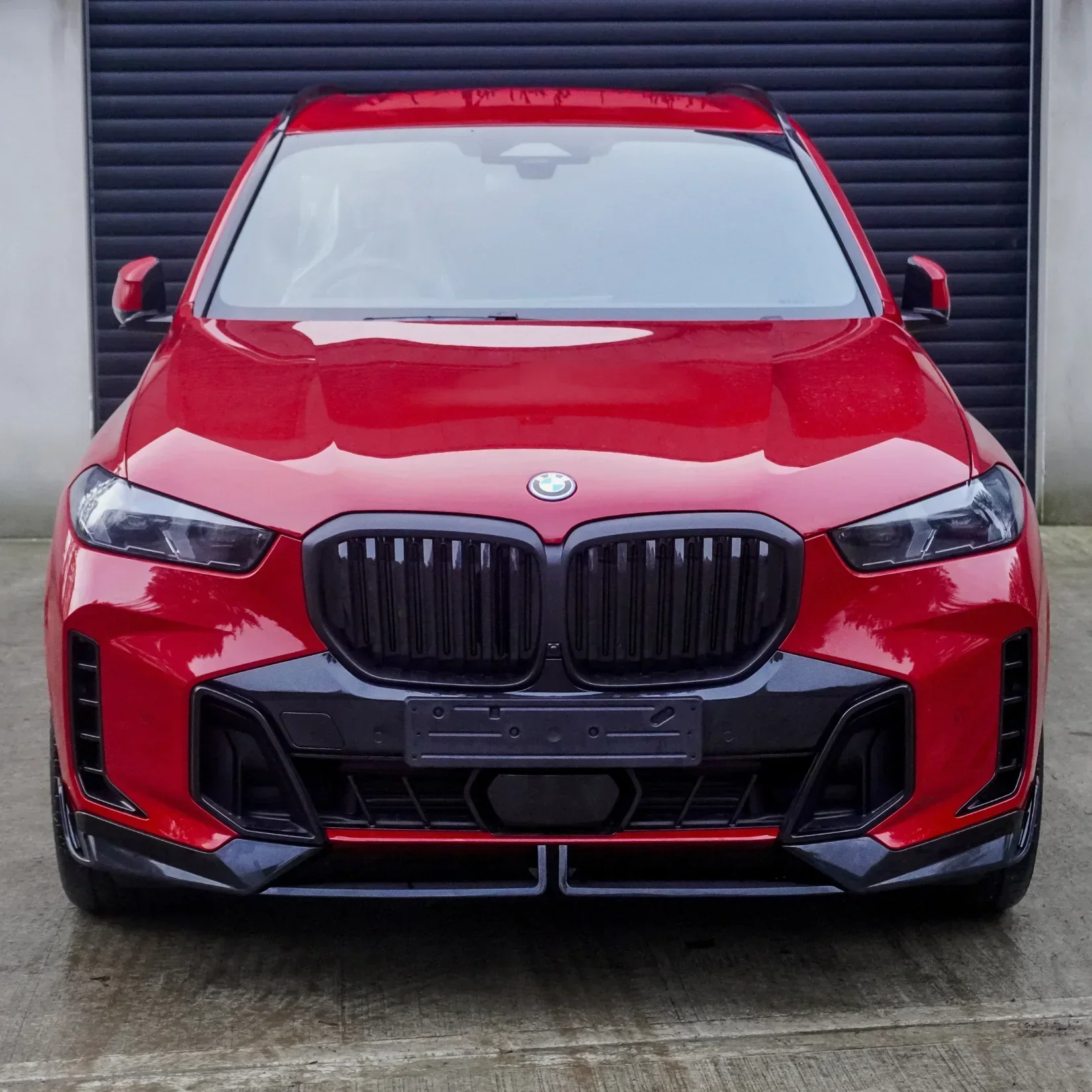 bmw-x5-g05-front-lip-gloss-black-16.webp