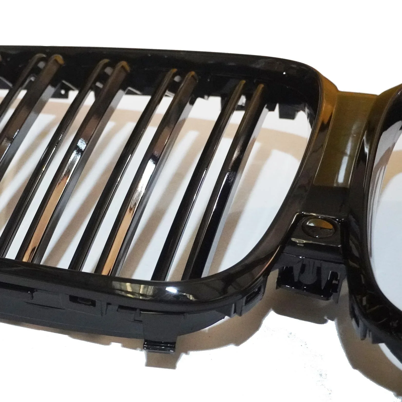 bmw-x5-g05-front-grille-double-slat-gloss-black-2.webp