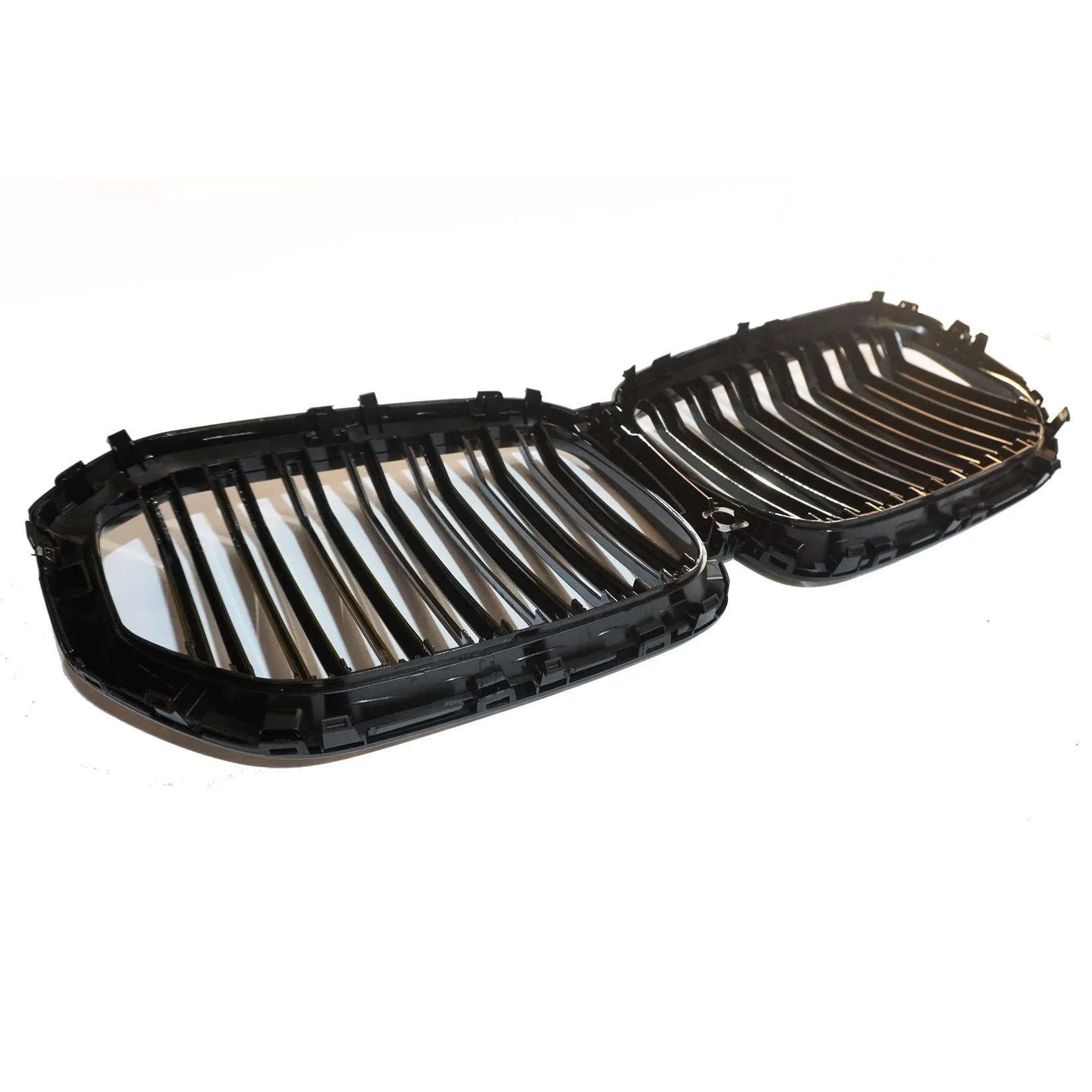 bmw-x5-g05-front-grille-double-slat-gloss-black-3.webp