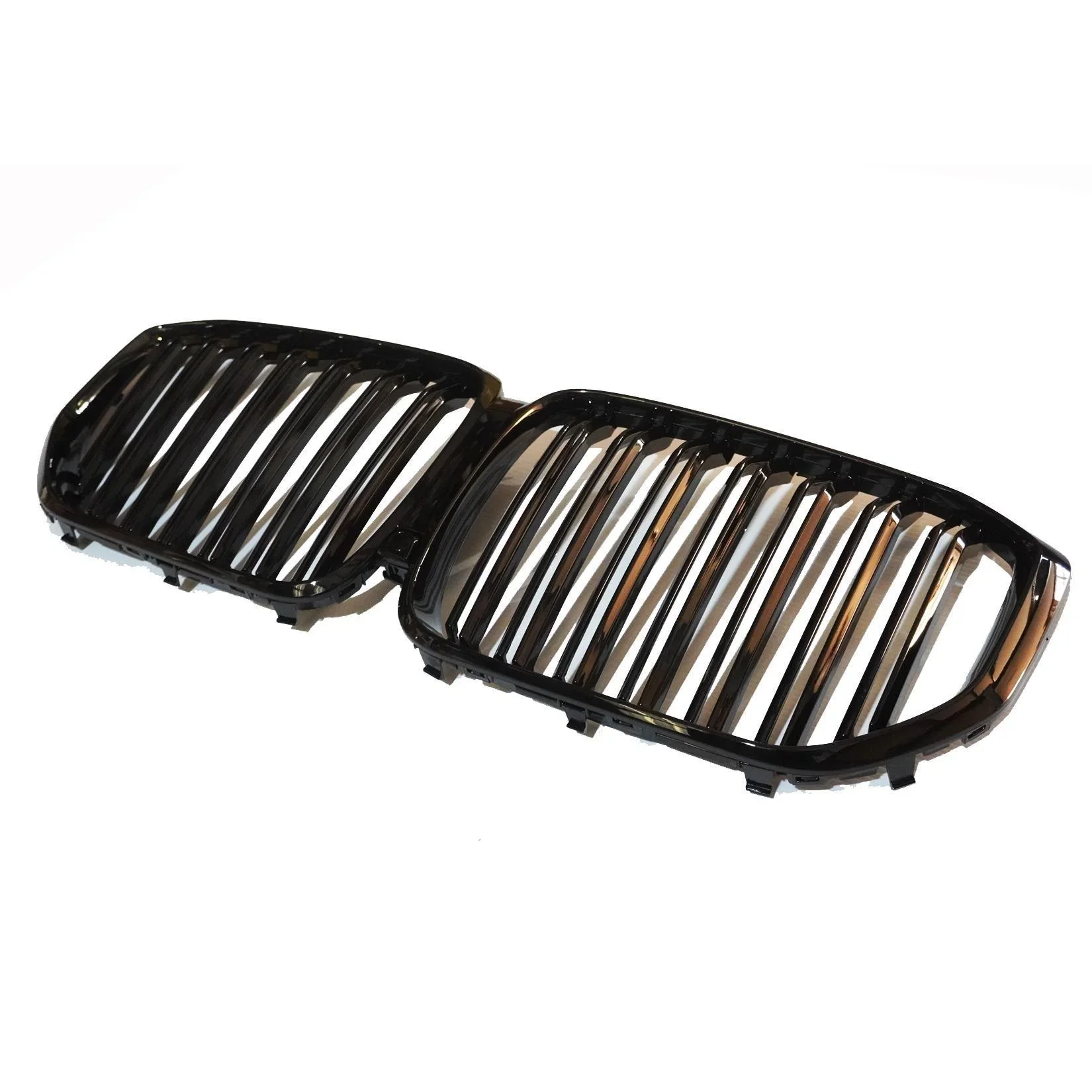 bmw-x5-g05-front-grille-double-slat-gloss-black-4.webp
