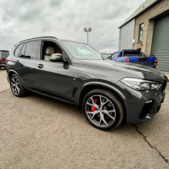 bmw-x5-g05-side-steps-v1-1.webp