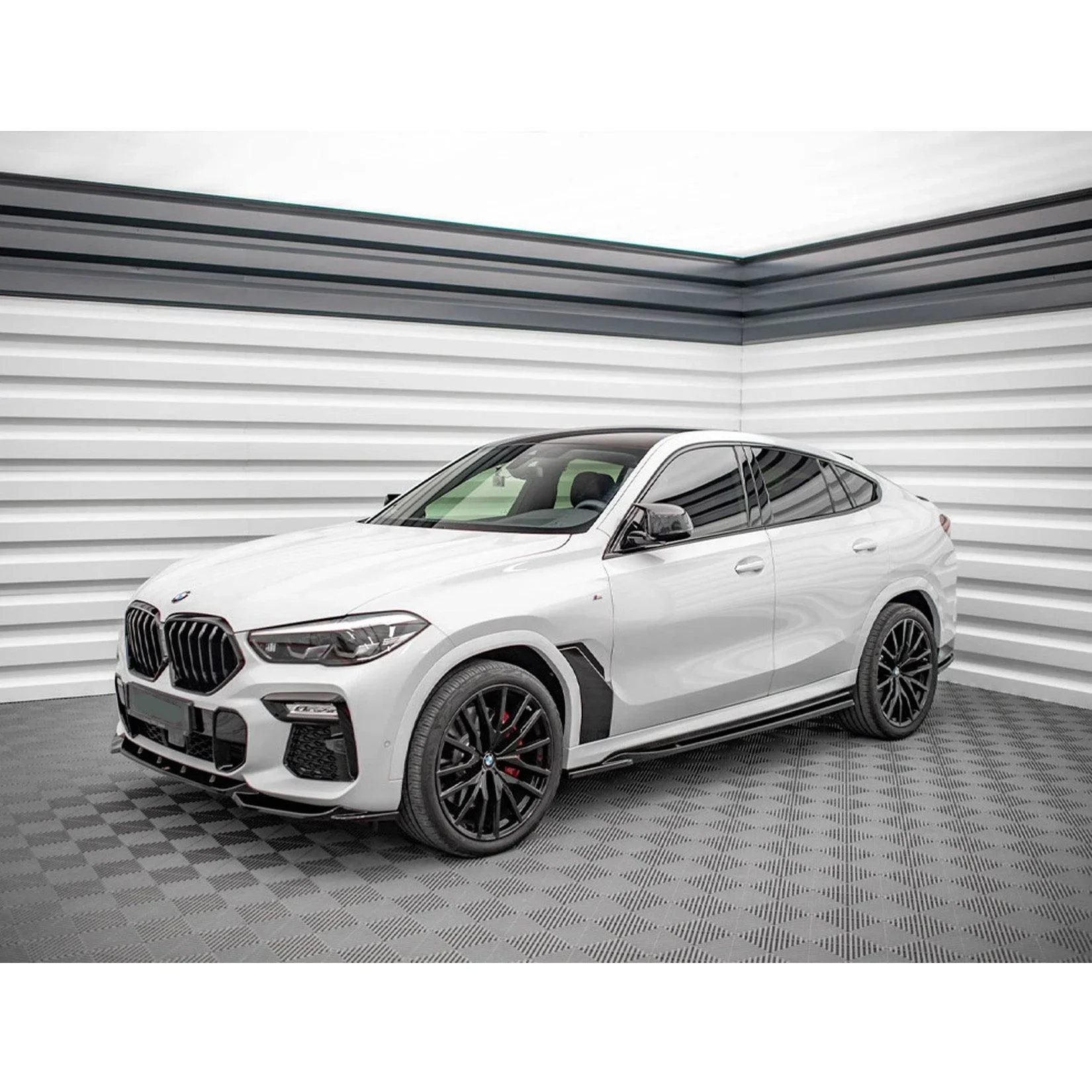 bmw-x6-g06-side-skirts-gloss-black-2.webp