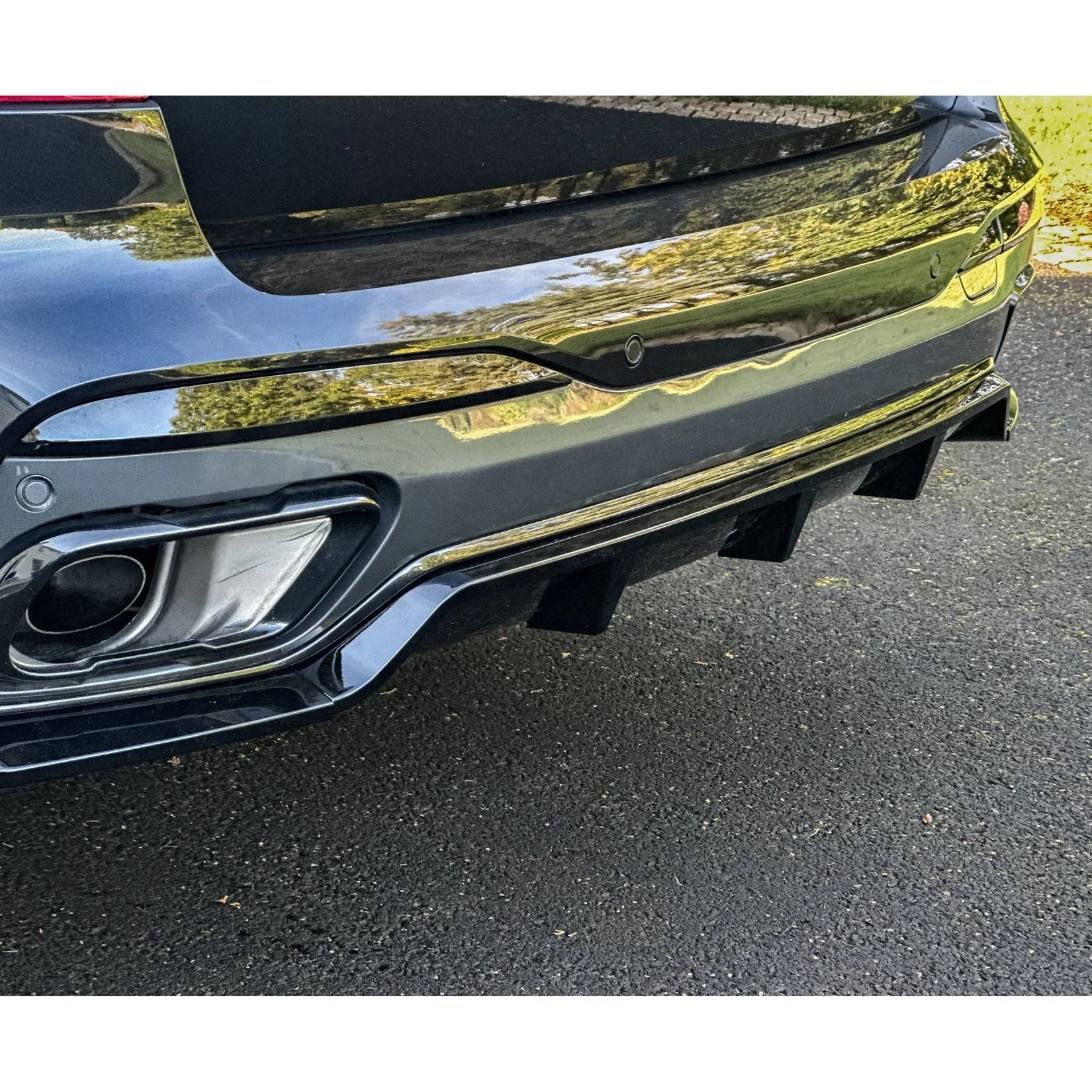 bmw-x7-g07-full-body-kit-gloss-black-13.webp
