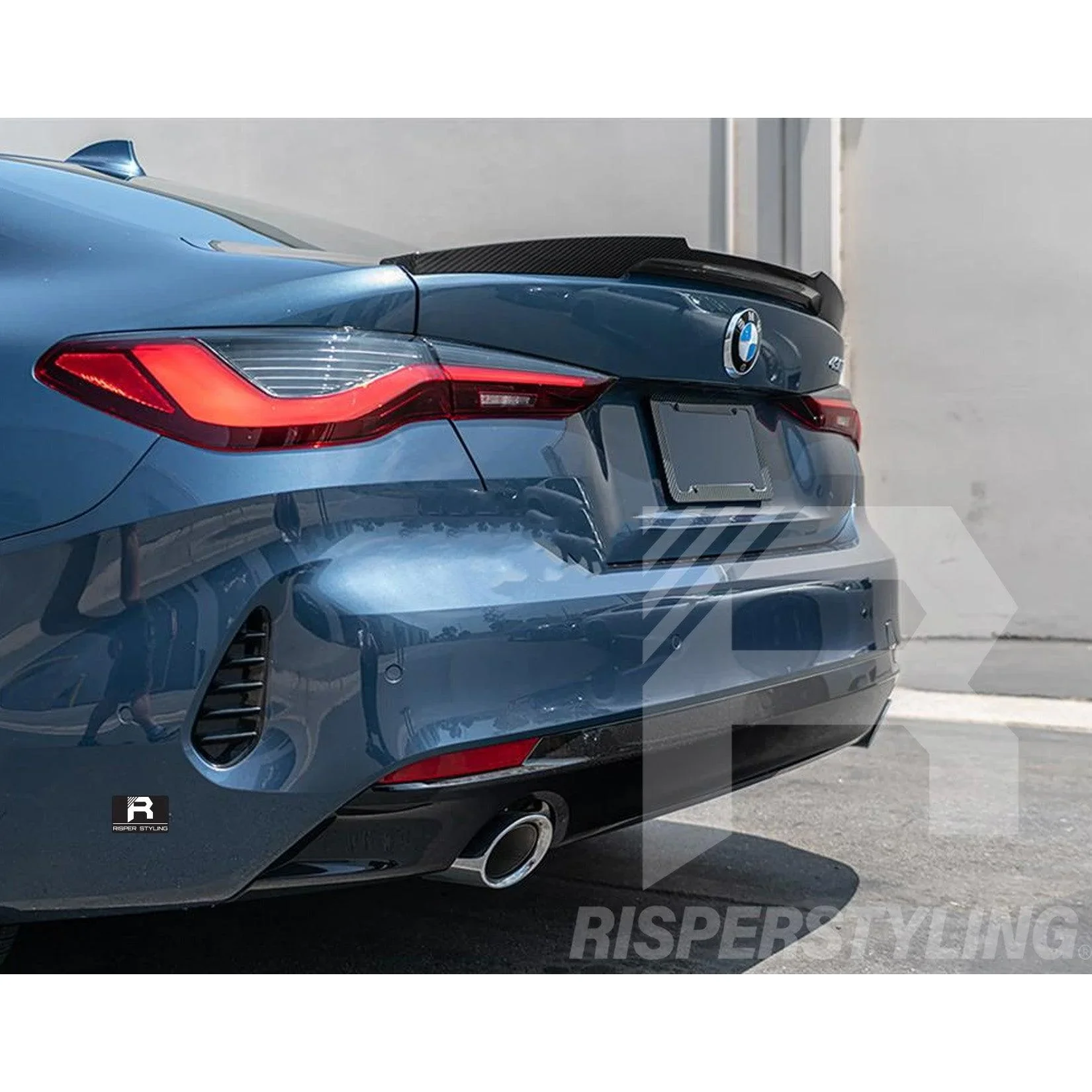 bmw-4-series-g22-rear-spoiler-m4-style-gloss-black-1.webp