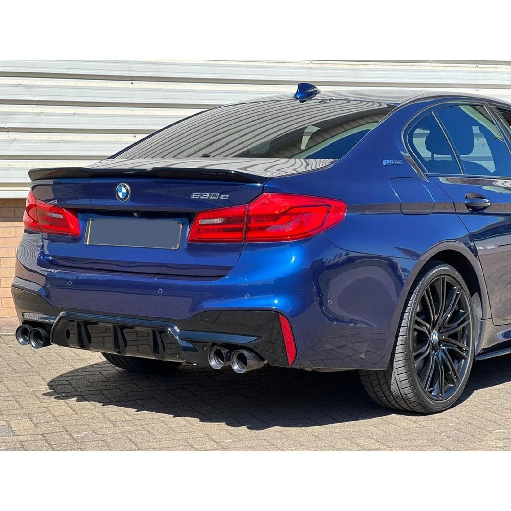 bmw-5-series-g30-rear-spoiler-cs-style-gloss-black-4.webp