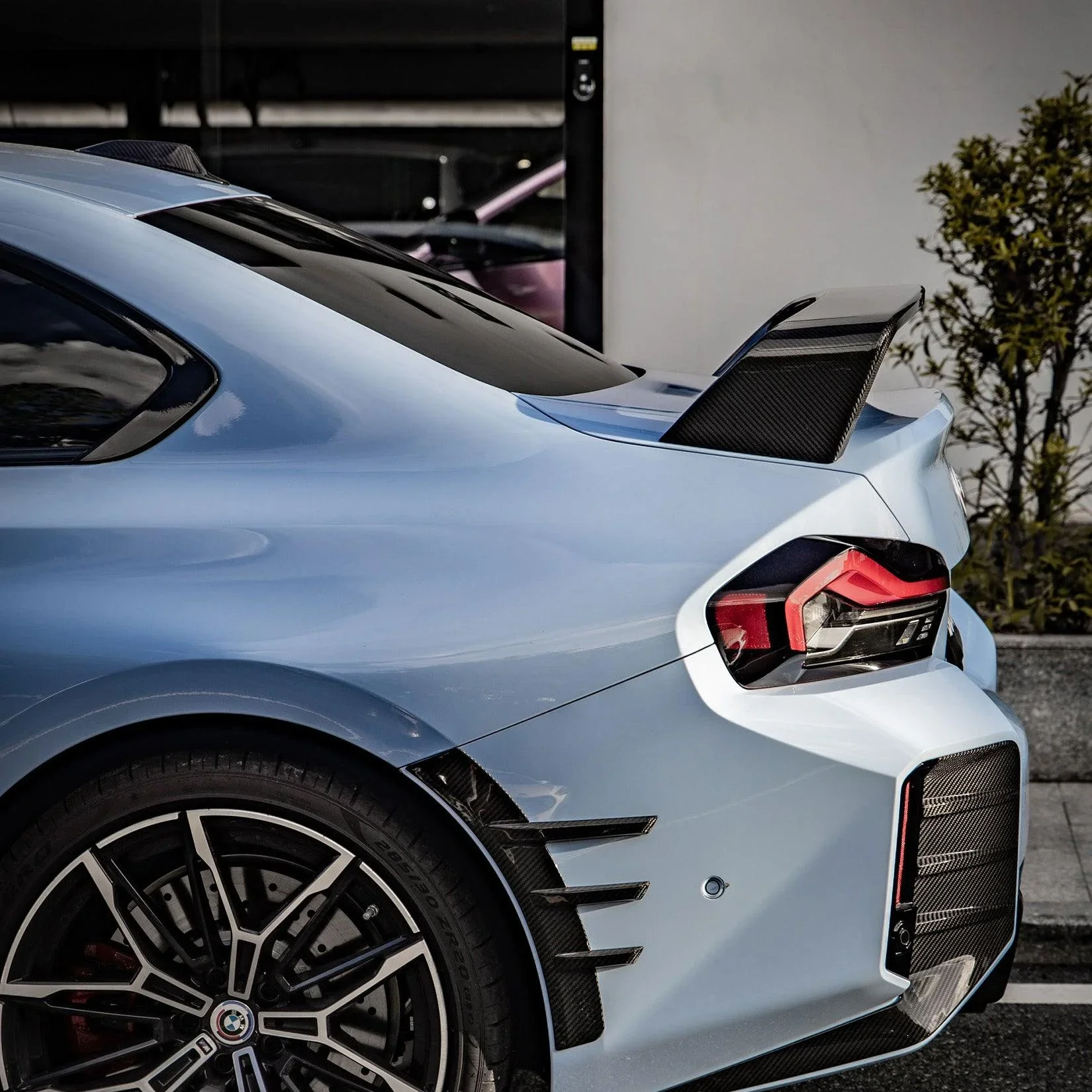 bmw-m2-g87-rear-spoiler-carbon-fibre-3.webp