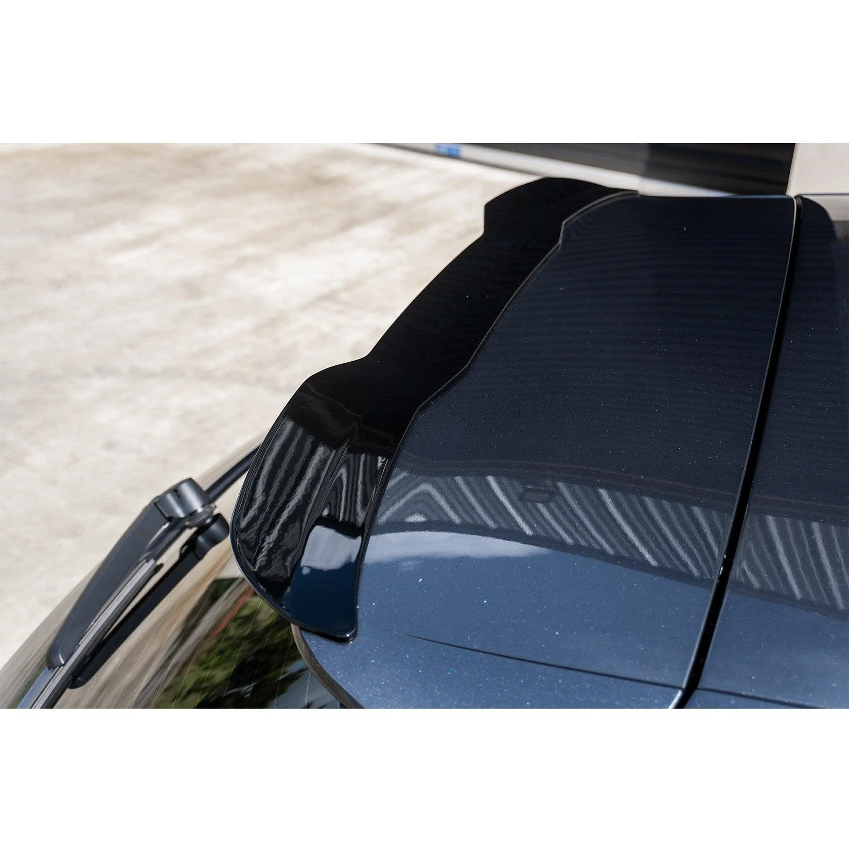 gloss-black-oettinger-style-rear-spoiler-for-audi-a3-8y-hatchback-2021-3.jpg