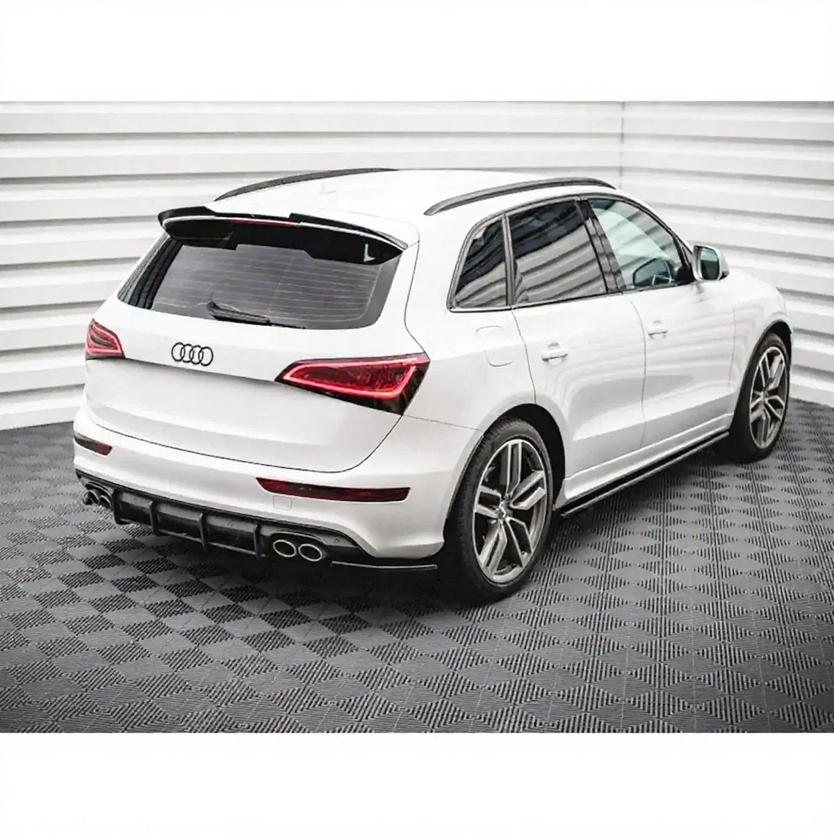 maxton-gloss-black-rear-spats-for-audi-sq5-8r-2012-2017-3.jpg