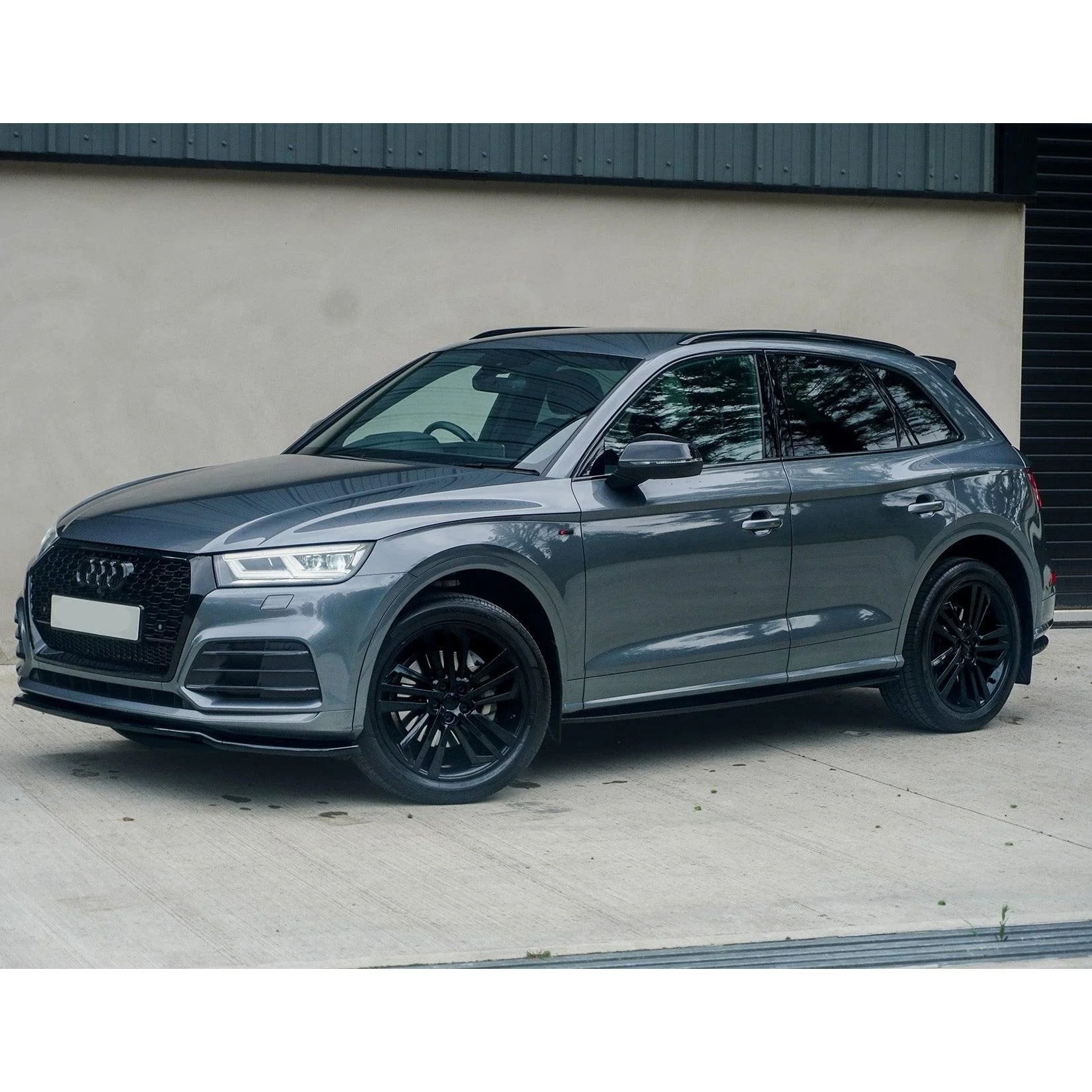 gloss-black-front-splitter-for-audi-q5-mk2-2017-2020-s-line-sq5-2.jpg