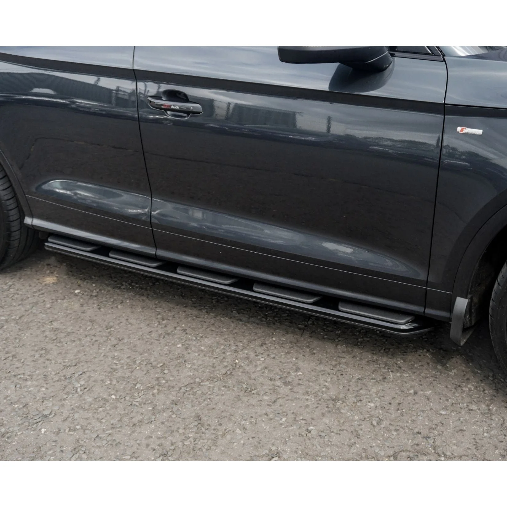 all-black-stx-style-side-steps-for-audi-q5-mk2-2017-3.jpg