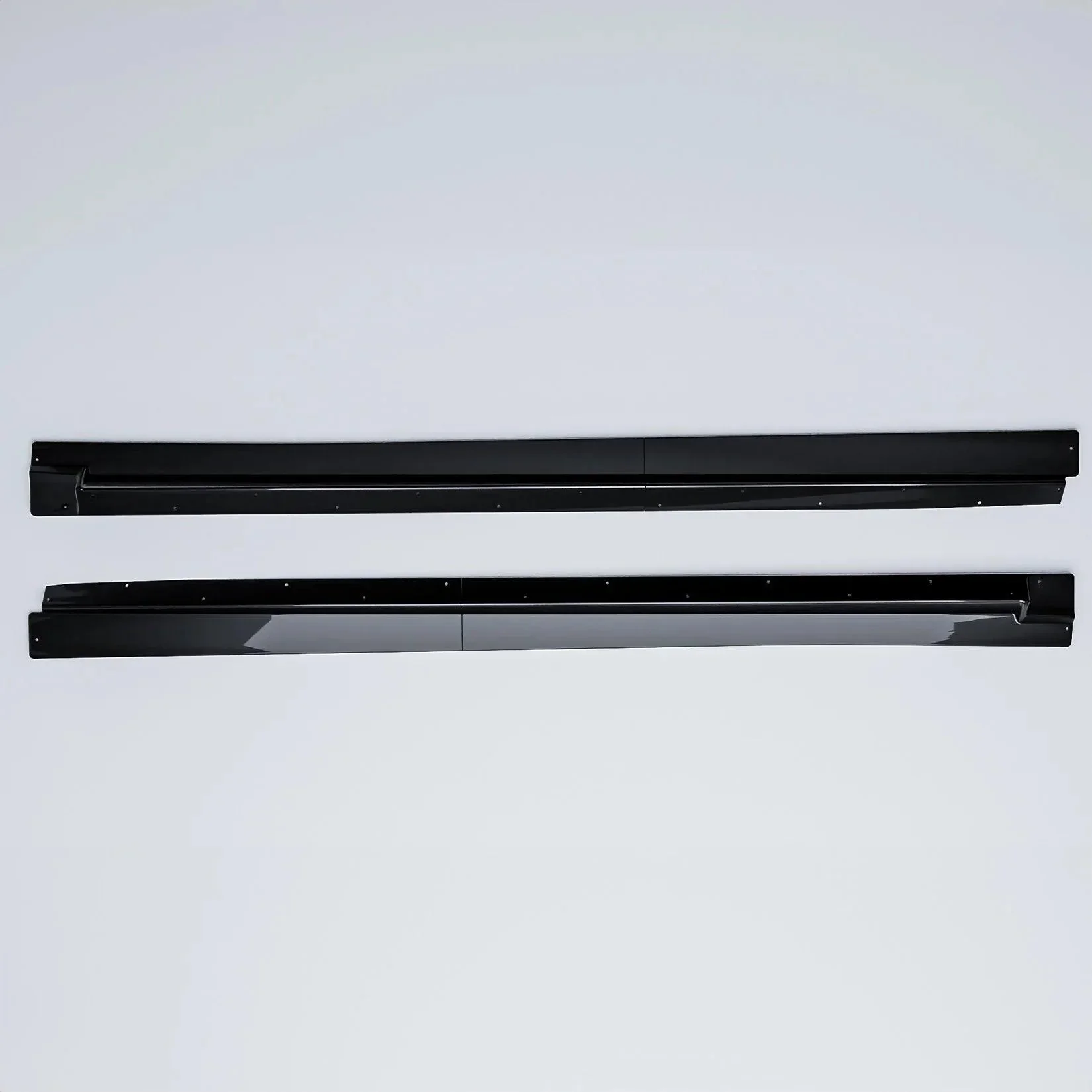 gloss-black-side-skirts-for-audi-q8-4m-2018-s-line-6.webp